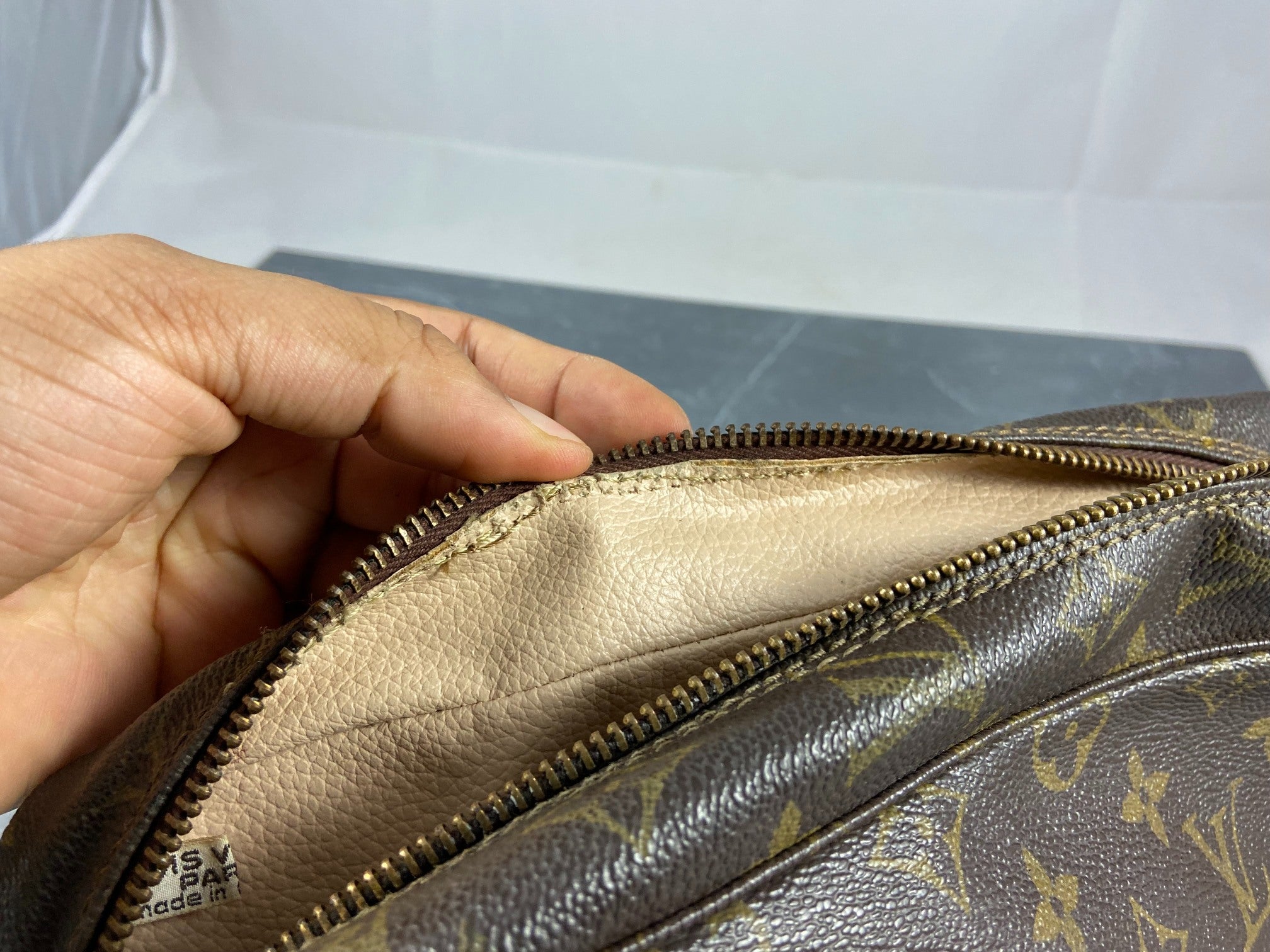 Louis Vuitton Trousse Toilette 28 Monogram Canvas