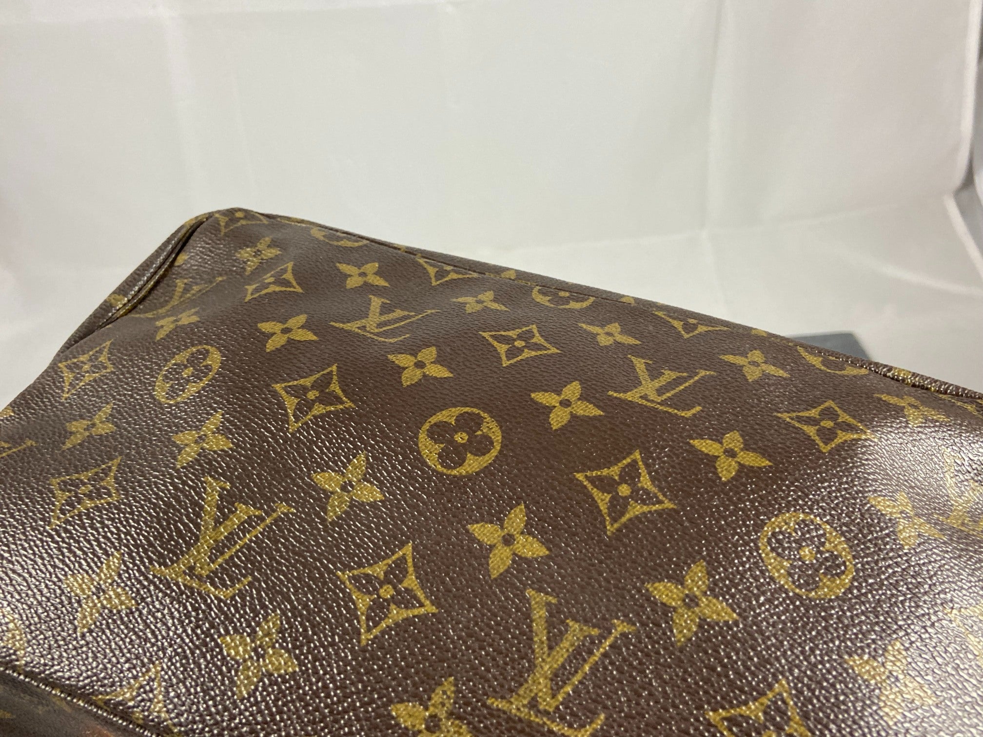 Louis Vuitton Trousse Toilette 28 Monogram Canvas