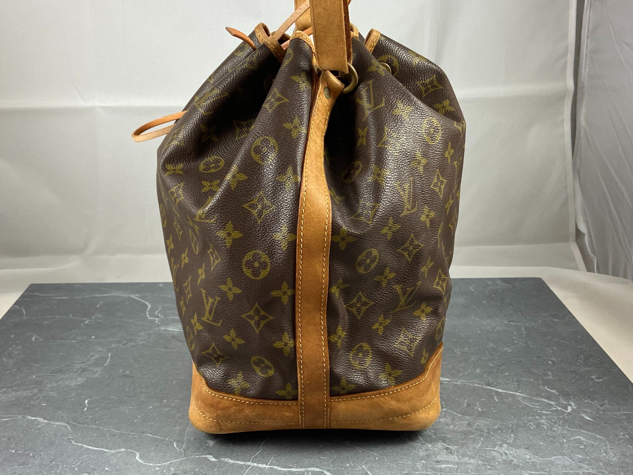 Louis Vuitton Sac Noé Grand Monogram Canvas