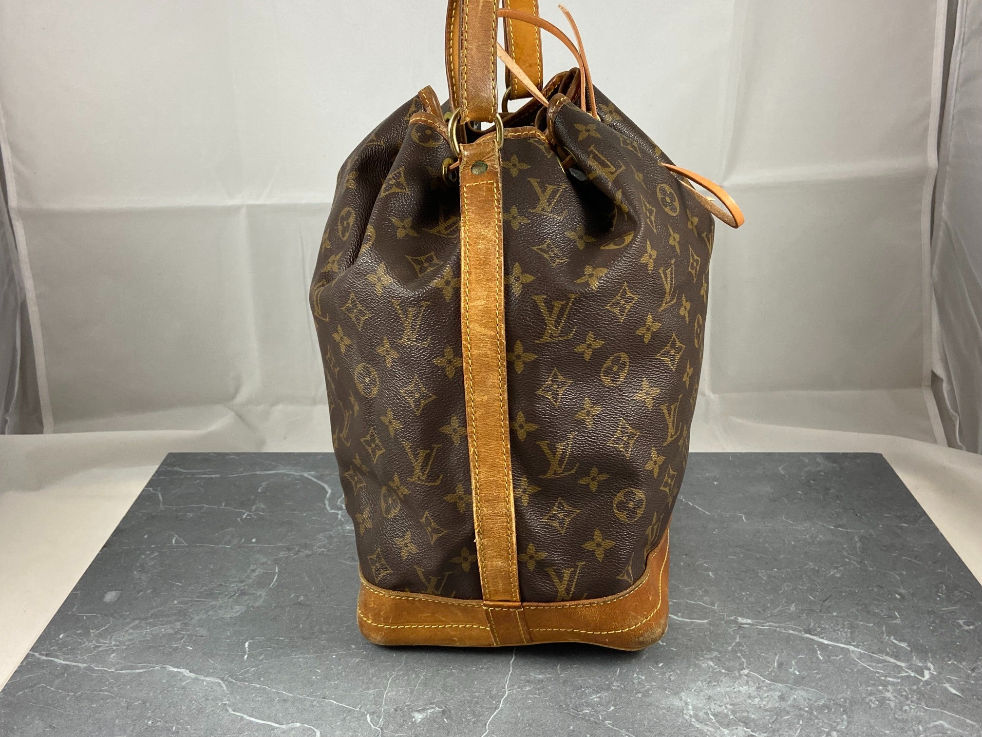 Louis Vuitton Sac Noé Grand Monogram Canvas