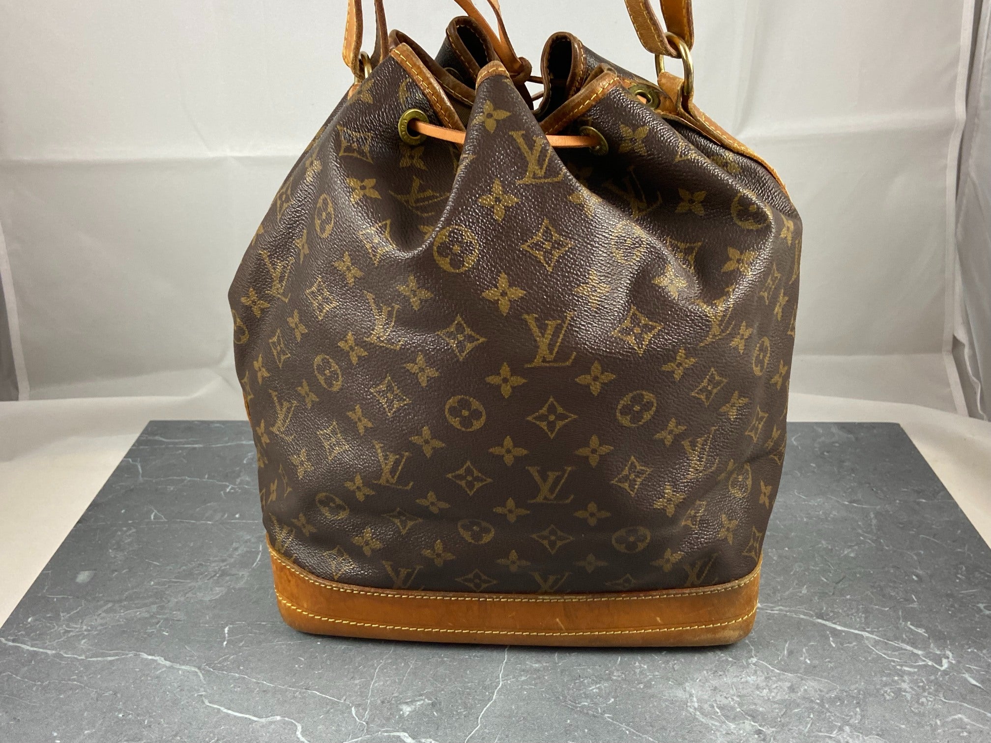Louis Vuitton Sac Noé Grand Monogram Canvas
