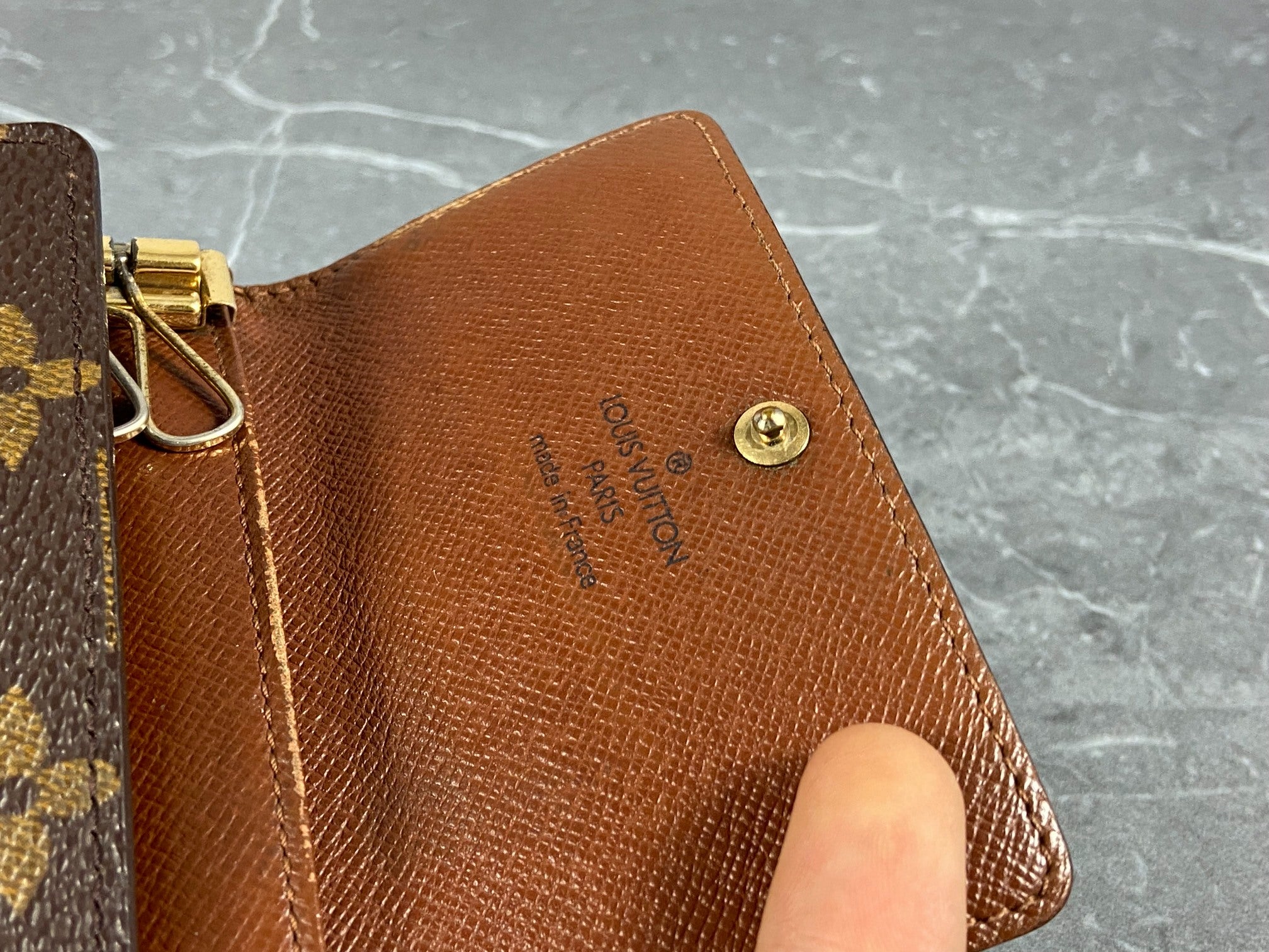 Louis Vuitton 6 Key Holder Monogram Canvas