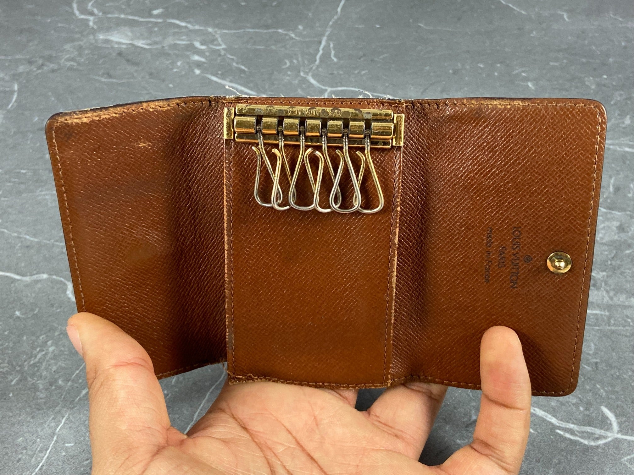 Louis Vuitton 6 Key Holder Monogram Canvas