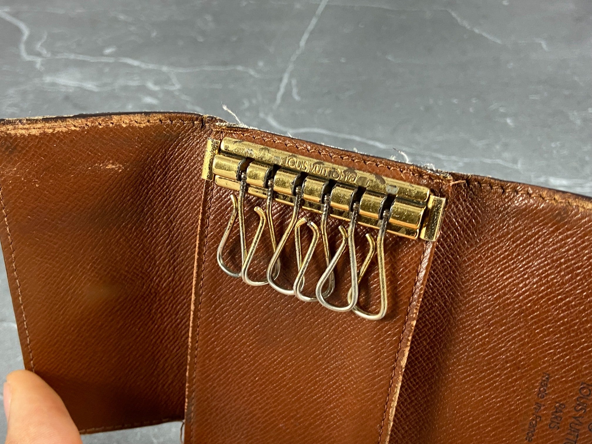 Louis Vuitton 6 Key Holder Monogram Canvas
