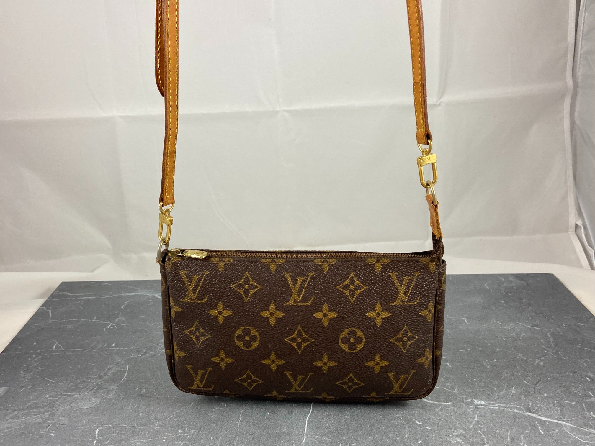Louis Vuitton Pochette Accessoires Monogram Canvas