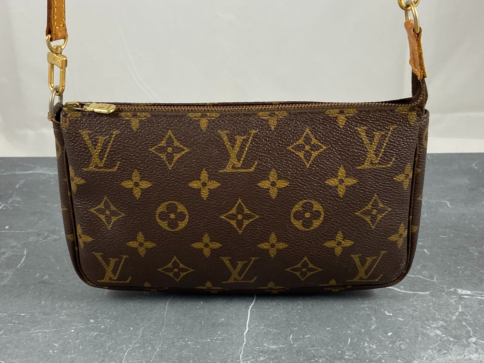 Louis Vuitton Pochette Accessoires Monogram Canvas