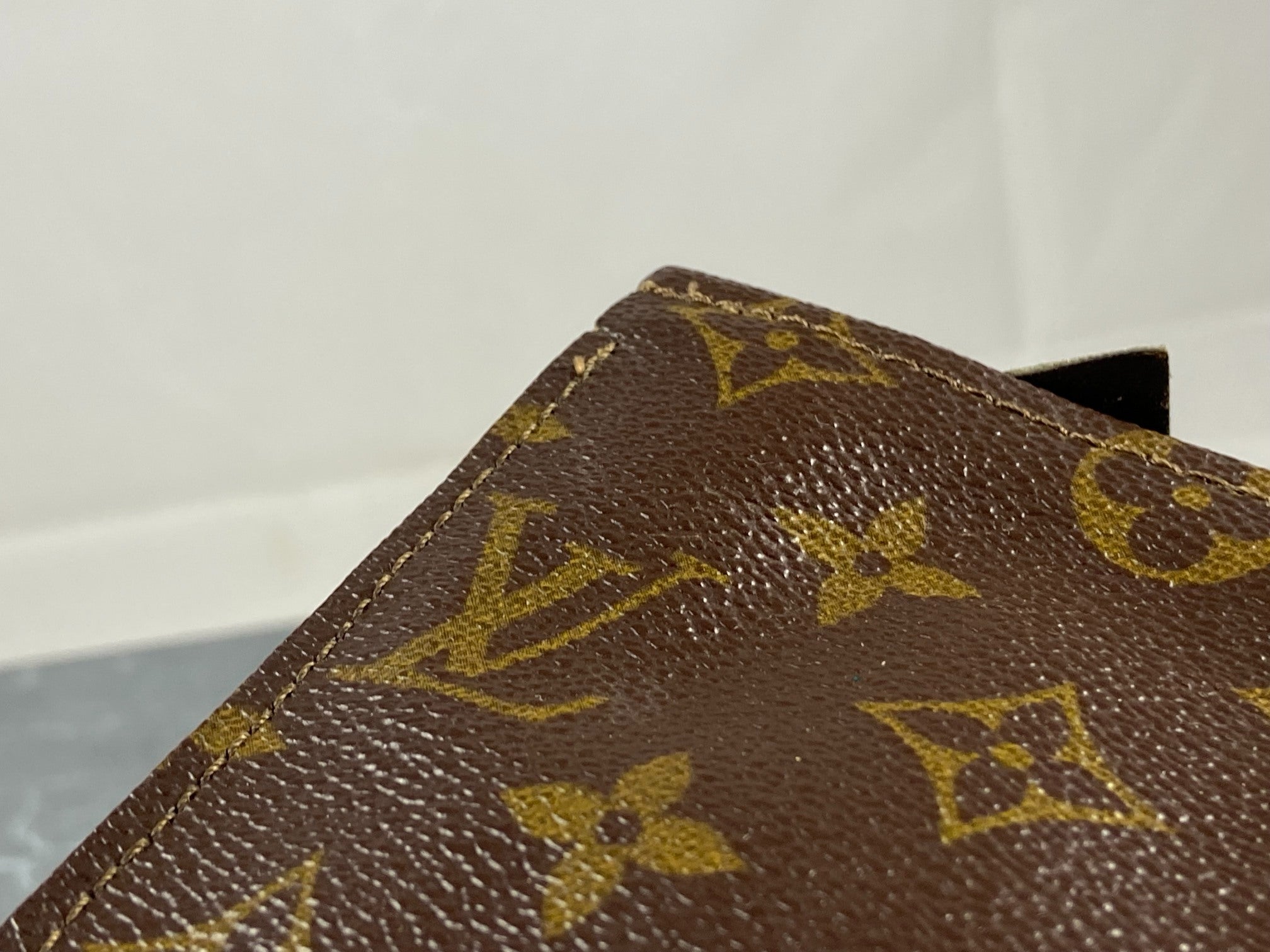 Louis Vuitton Poche Toilette 19 Monogram Canvas