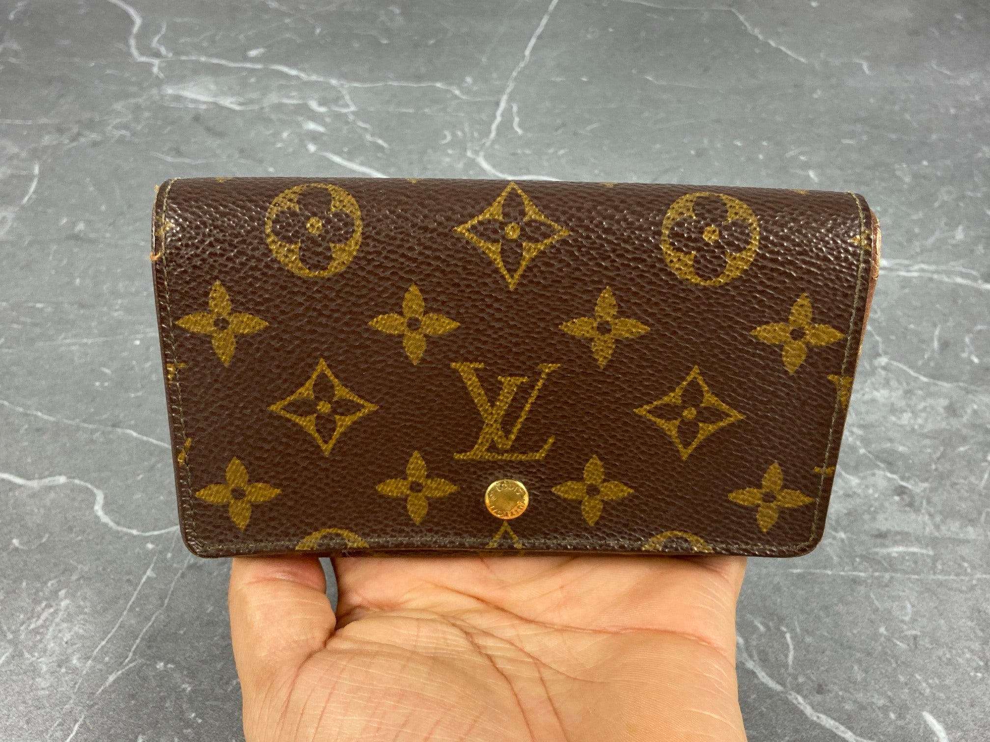 Louis Vuitton Porte-Monnaie Tresor Monogram Canvas
