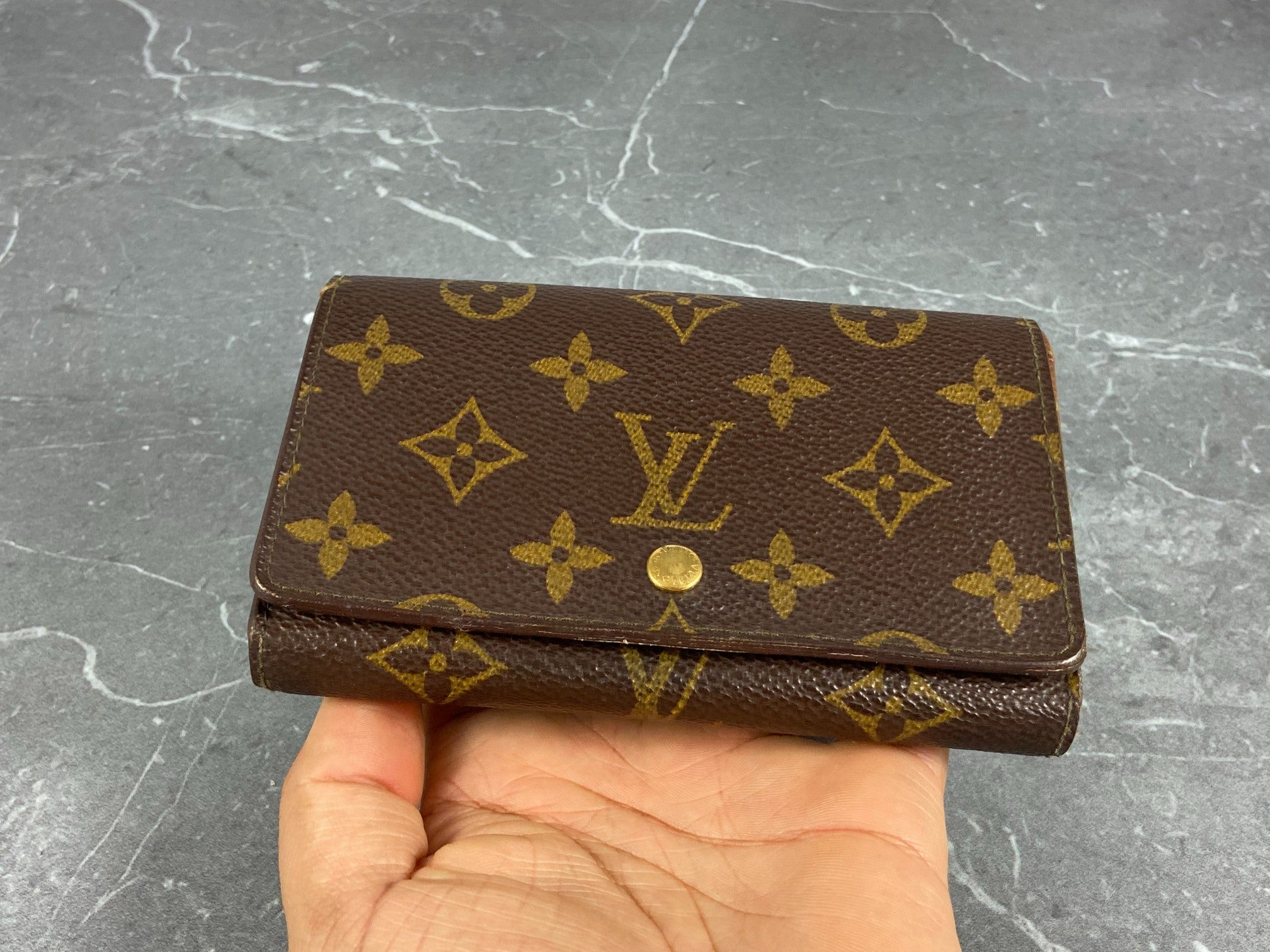Louis Vuitton Porte-Monnaie Tresor Monogram Canvas