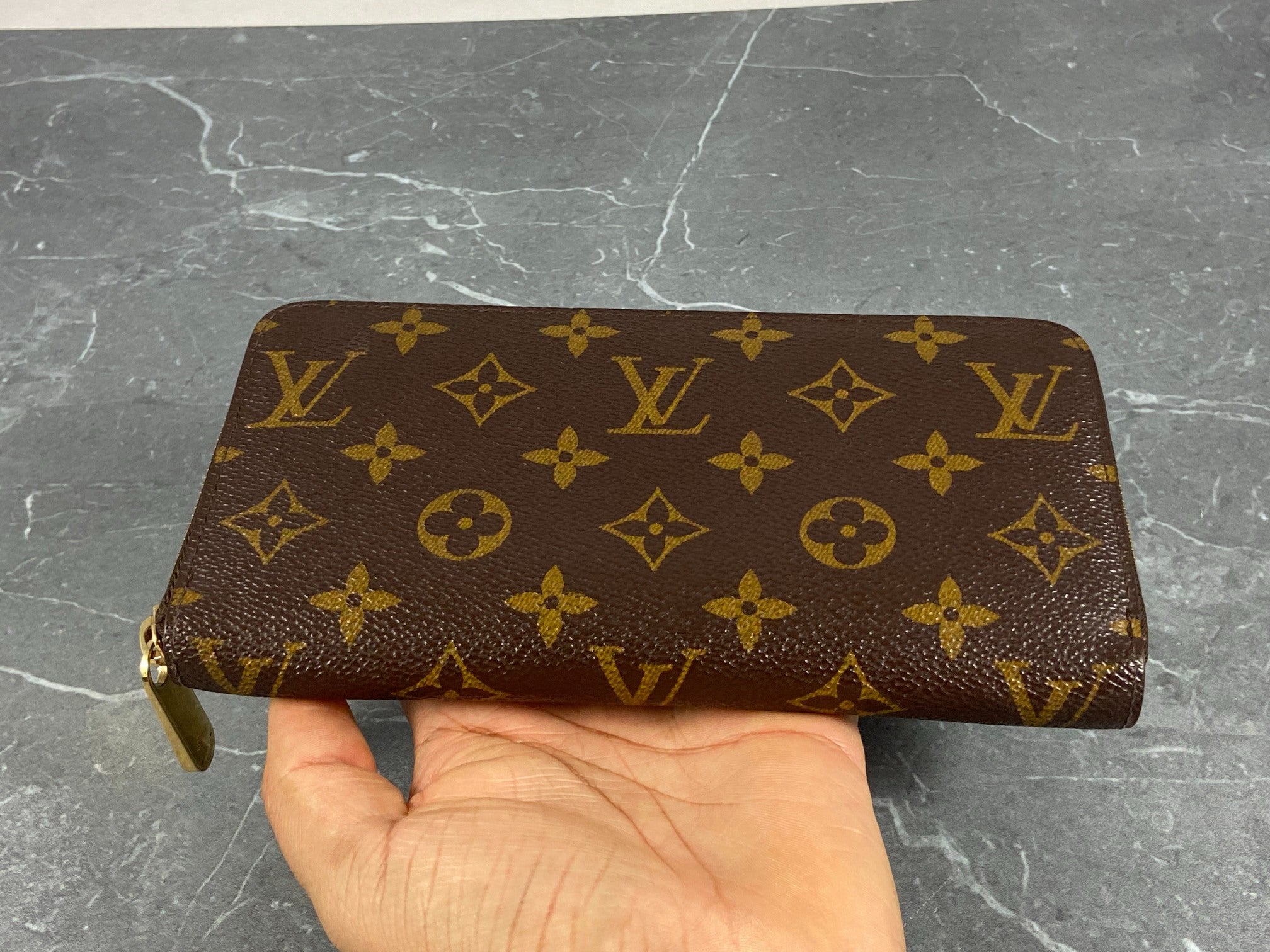 Louis Vuitton Zippy Wallet Monogram Canvas