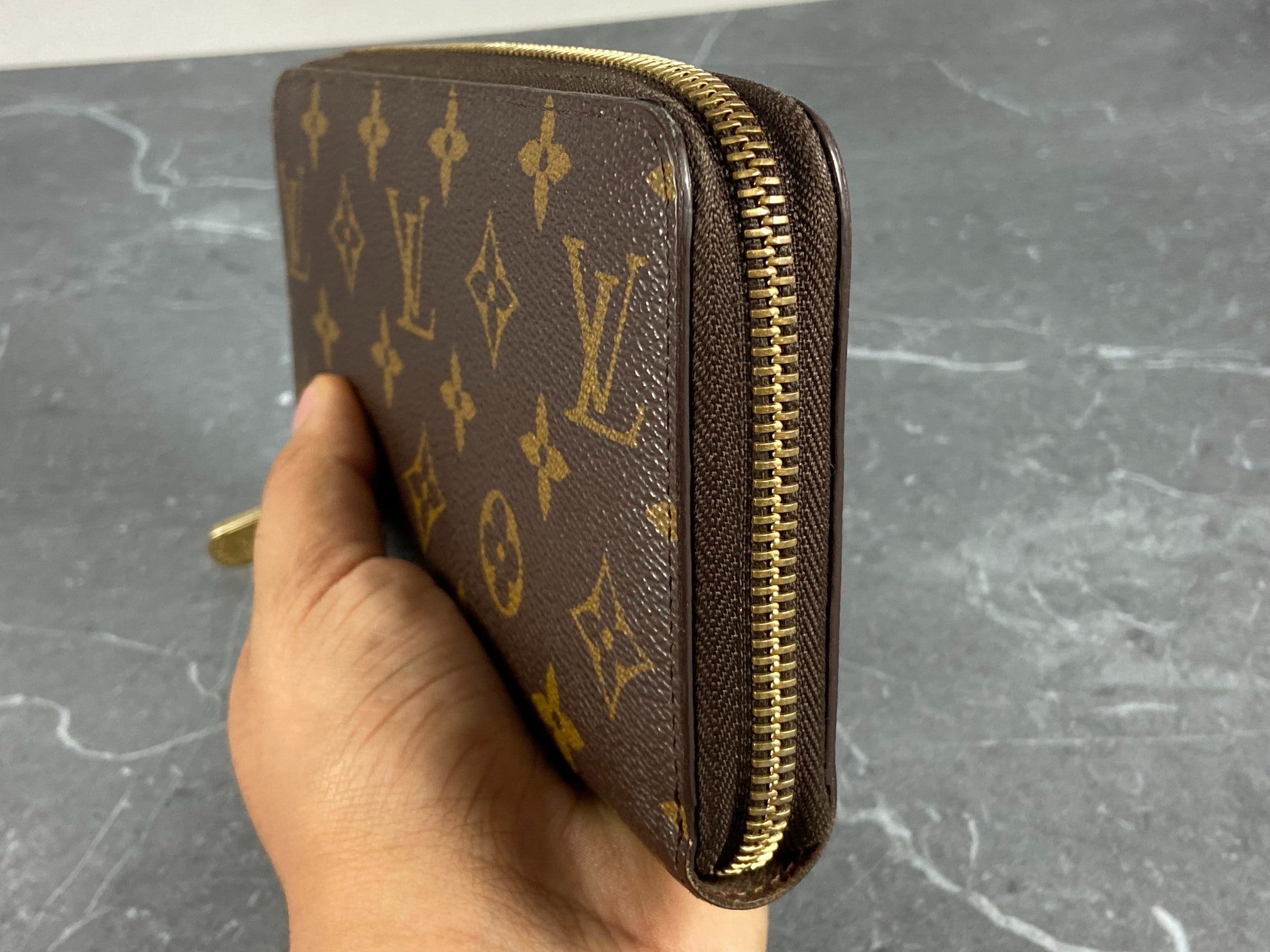 Louis Vuitton Zippy Wallet Monogram Canvas