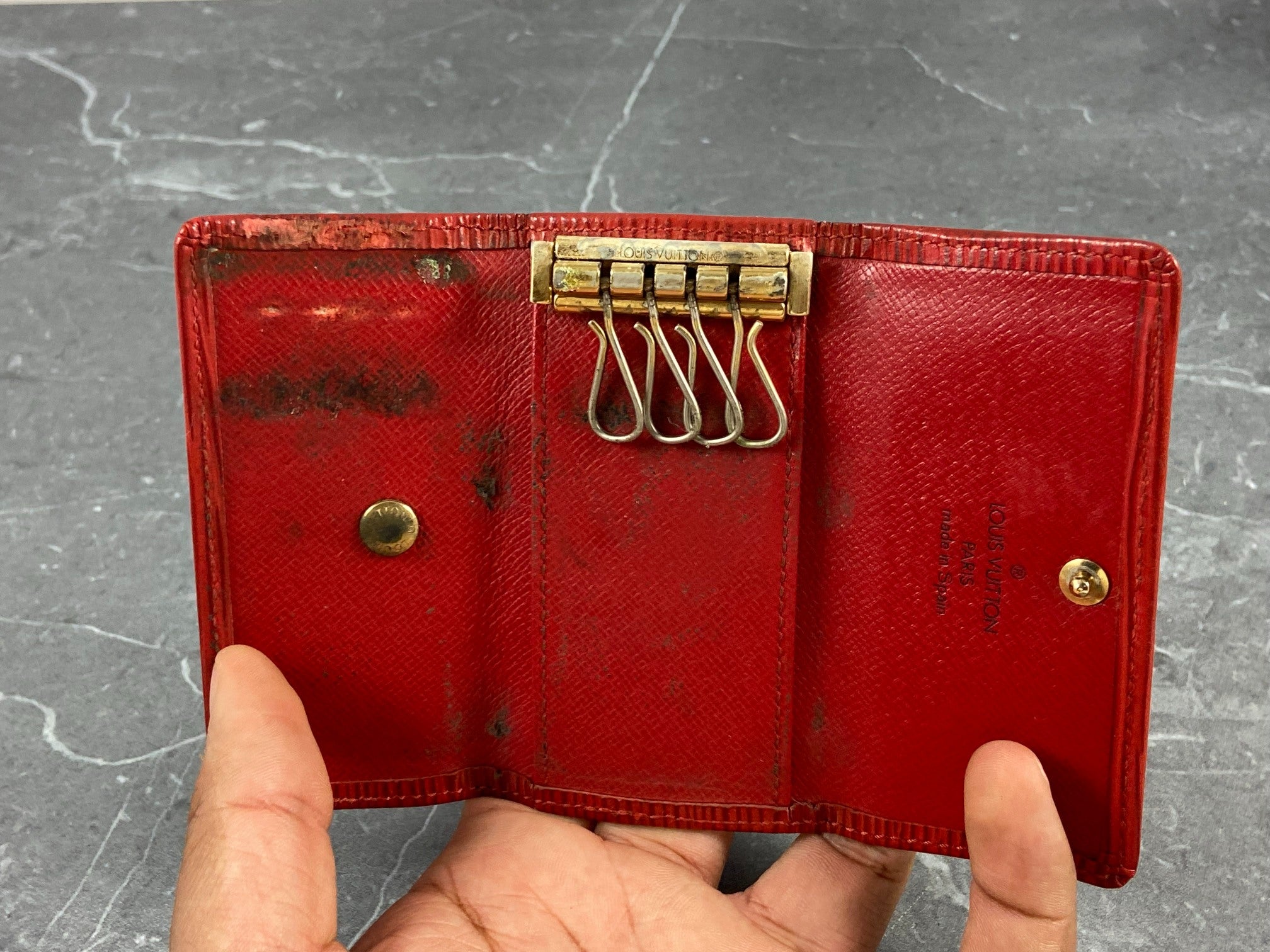 Louis Vuitton 4 Key Holder Black Epi Leather