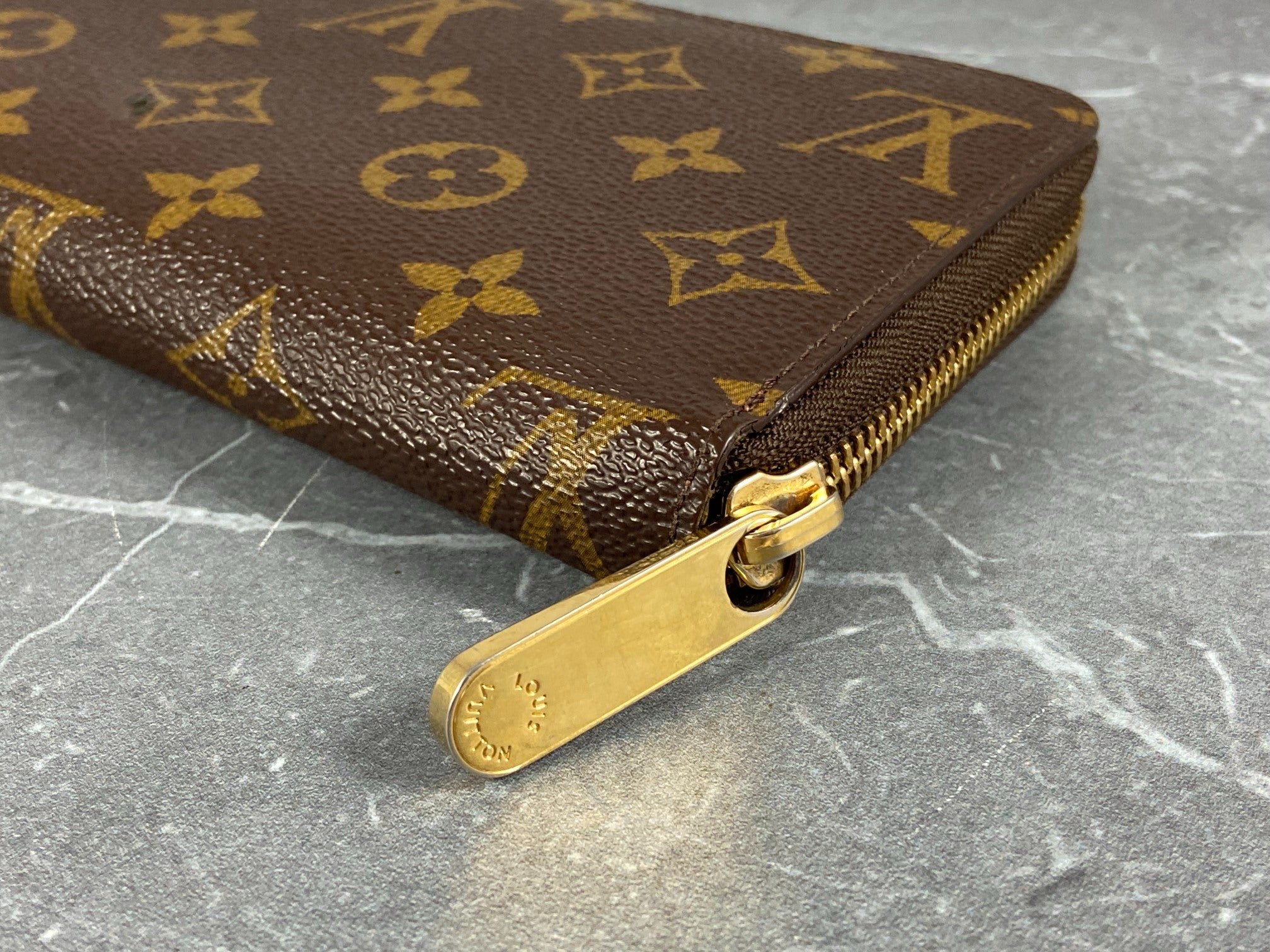 Louis Vuitton Zippy Wallet Monogram Canvas