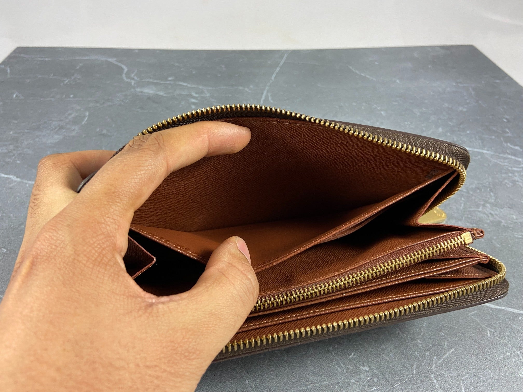 Louis Vuitton Zippy Wallet Monogram Canvas