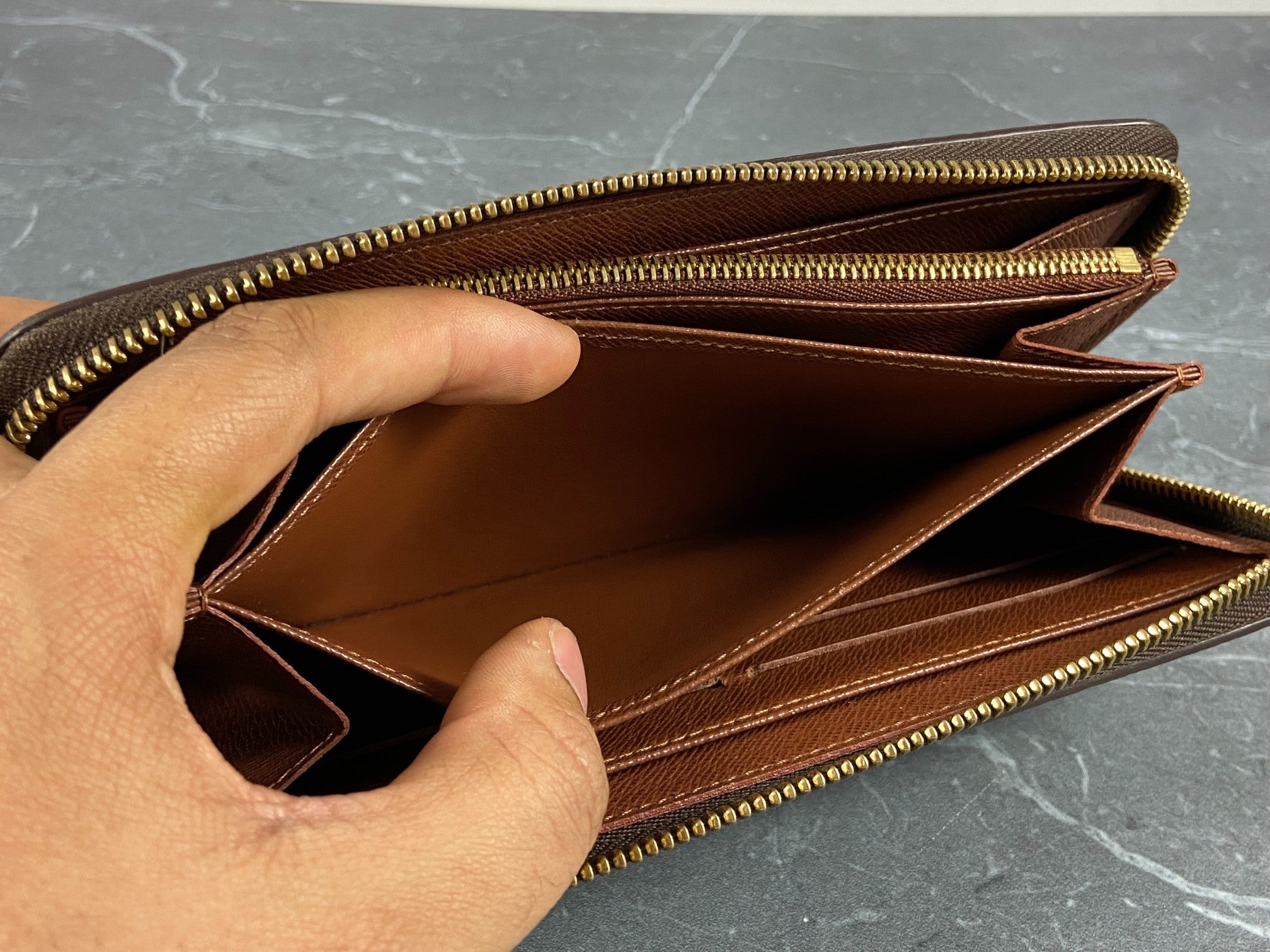 Louis Vuitton Zippy Wallet Monogram Canvas