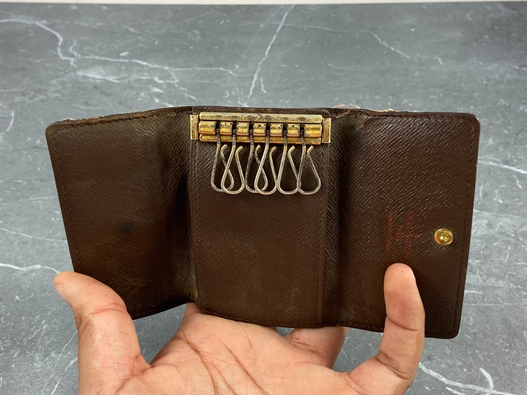 Louis Vuitton 6 Key Holder Damier Ebene Canvas