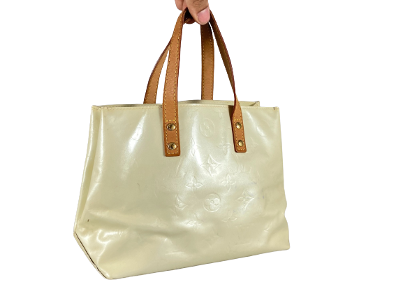 Louis Vuitton Reade PM Beige Vernis Leather