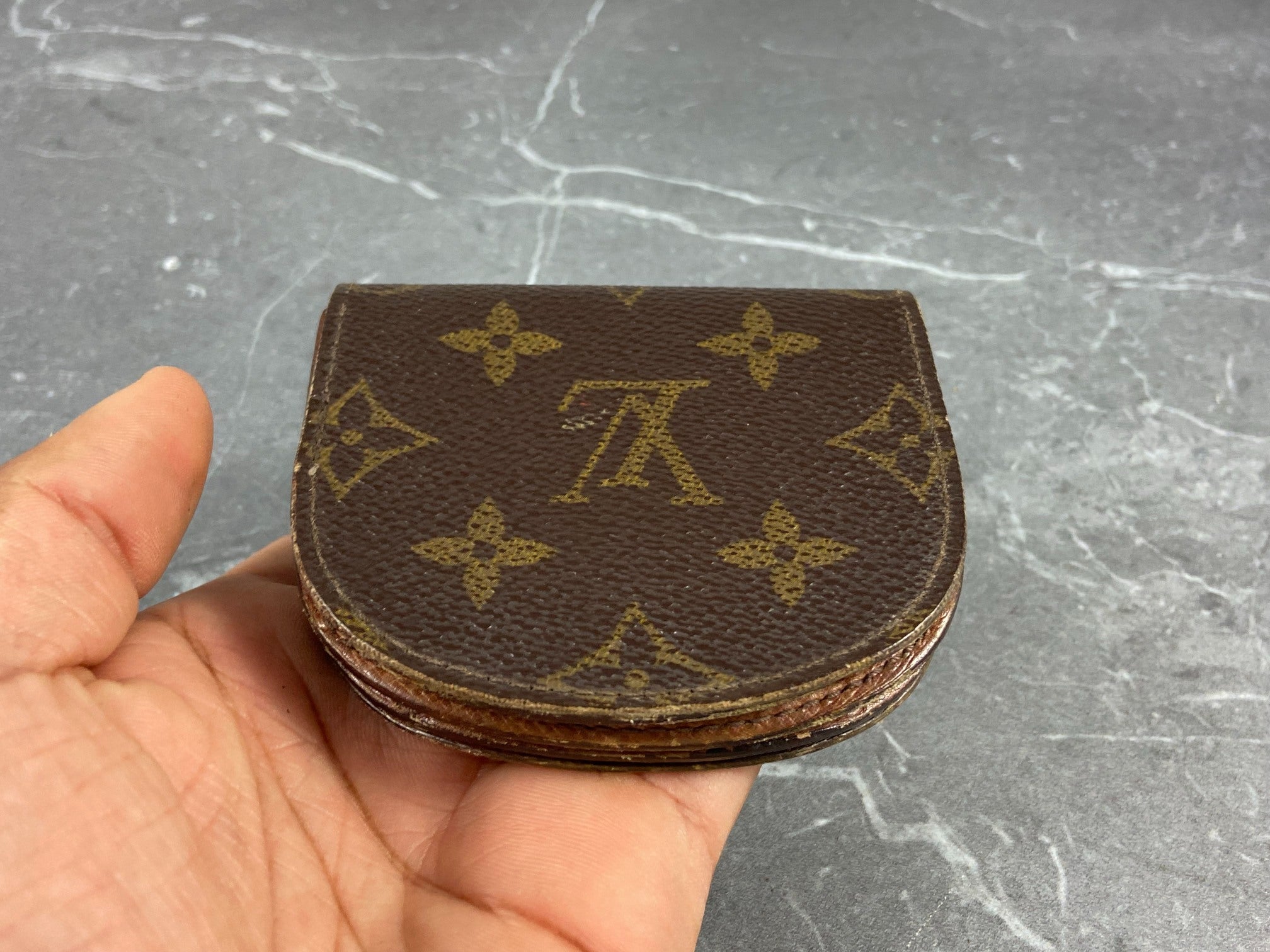 Louis Vuitton Coin Portemonnaie Gousset Monogram Canvas