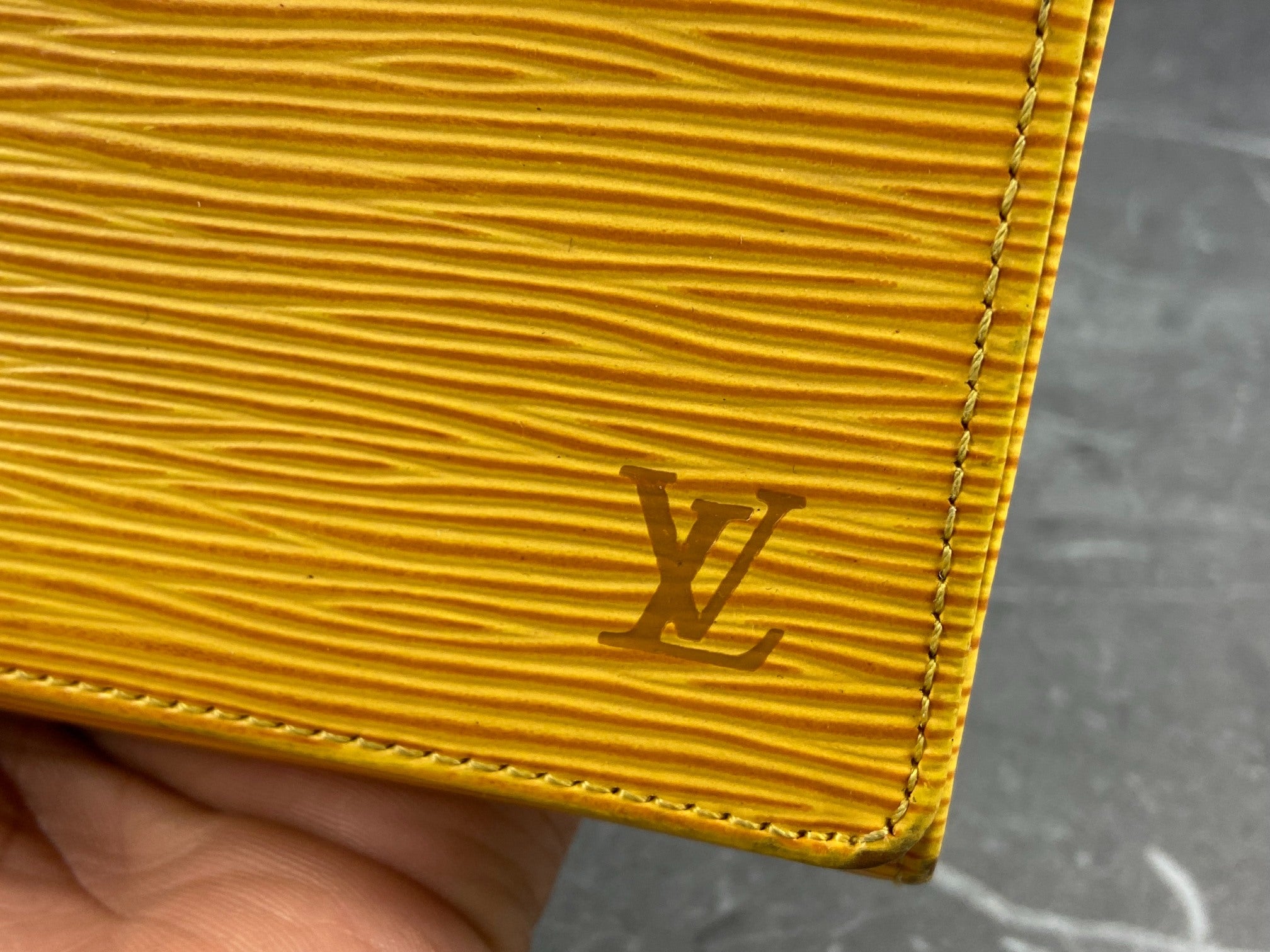 Louis Vuitton Porte-Monnaie Tresor Yellow Epi Leather