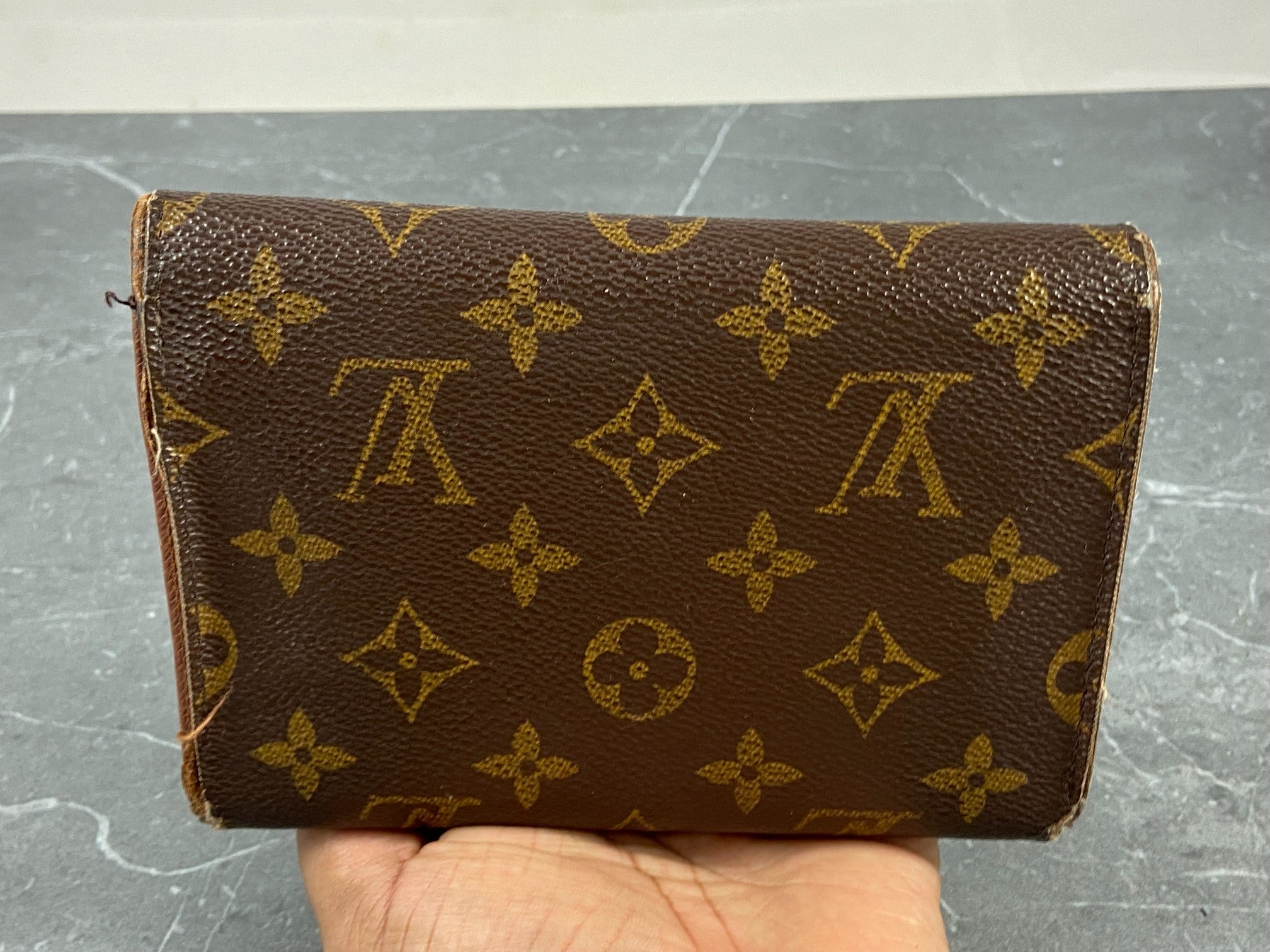 Louis Vuitton Porte Tresor Etui Wallet Monogram Canvas