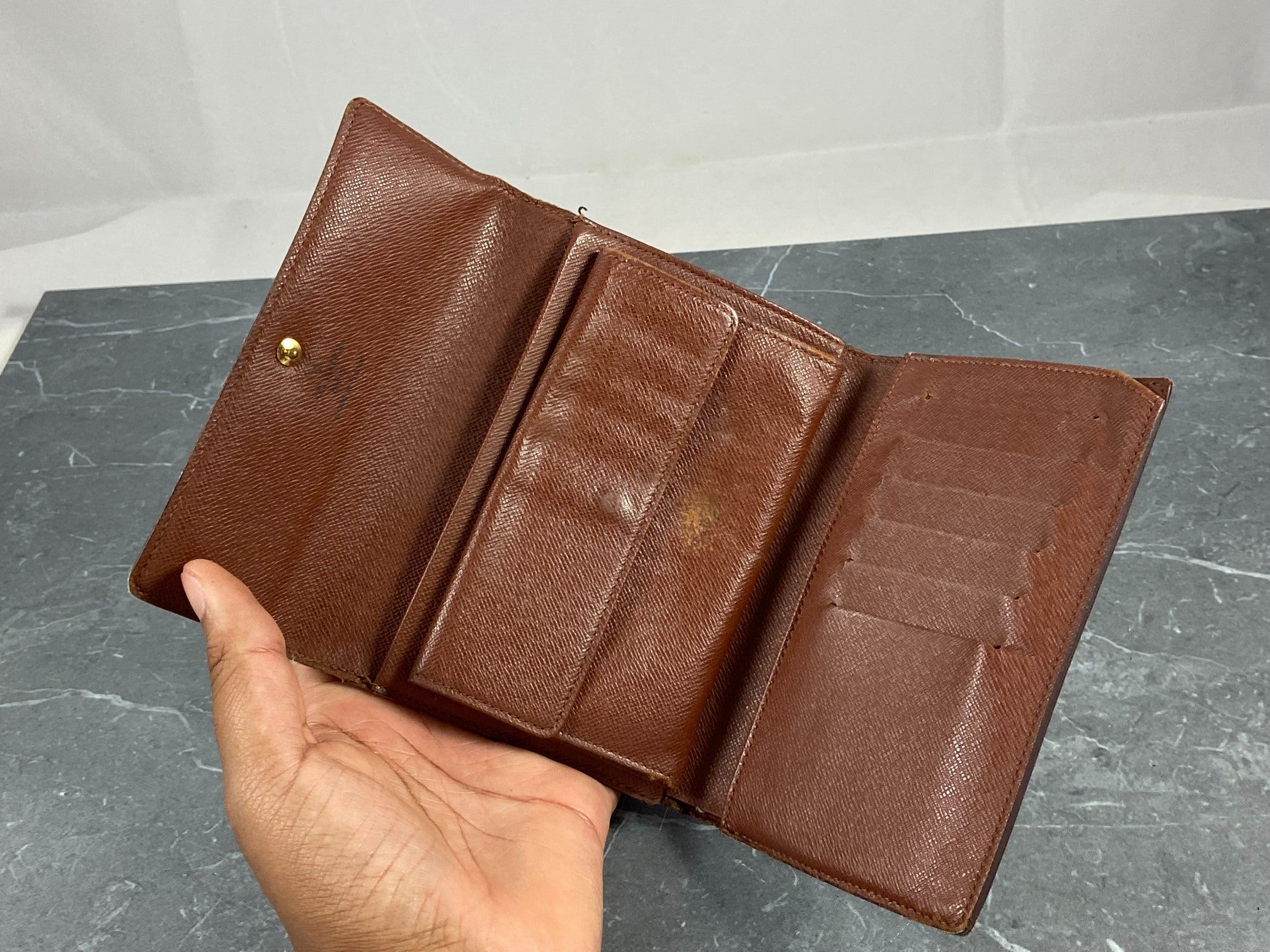 Louis Vuitton Porte Tresor Etui Wallet Monogram Canvas