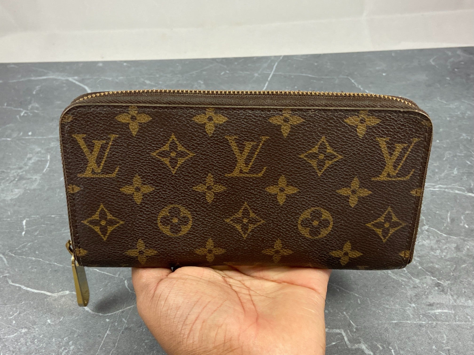 Louis Vuitton Zippy Wallet Monogram Canvas
