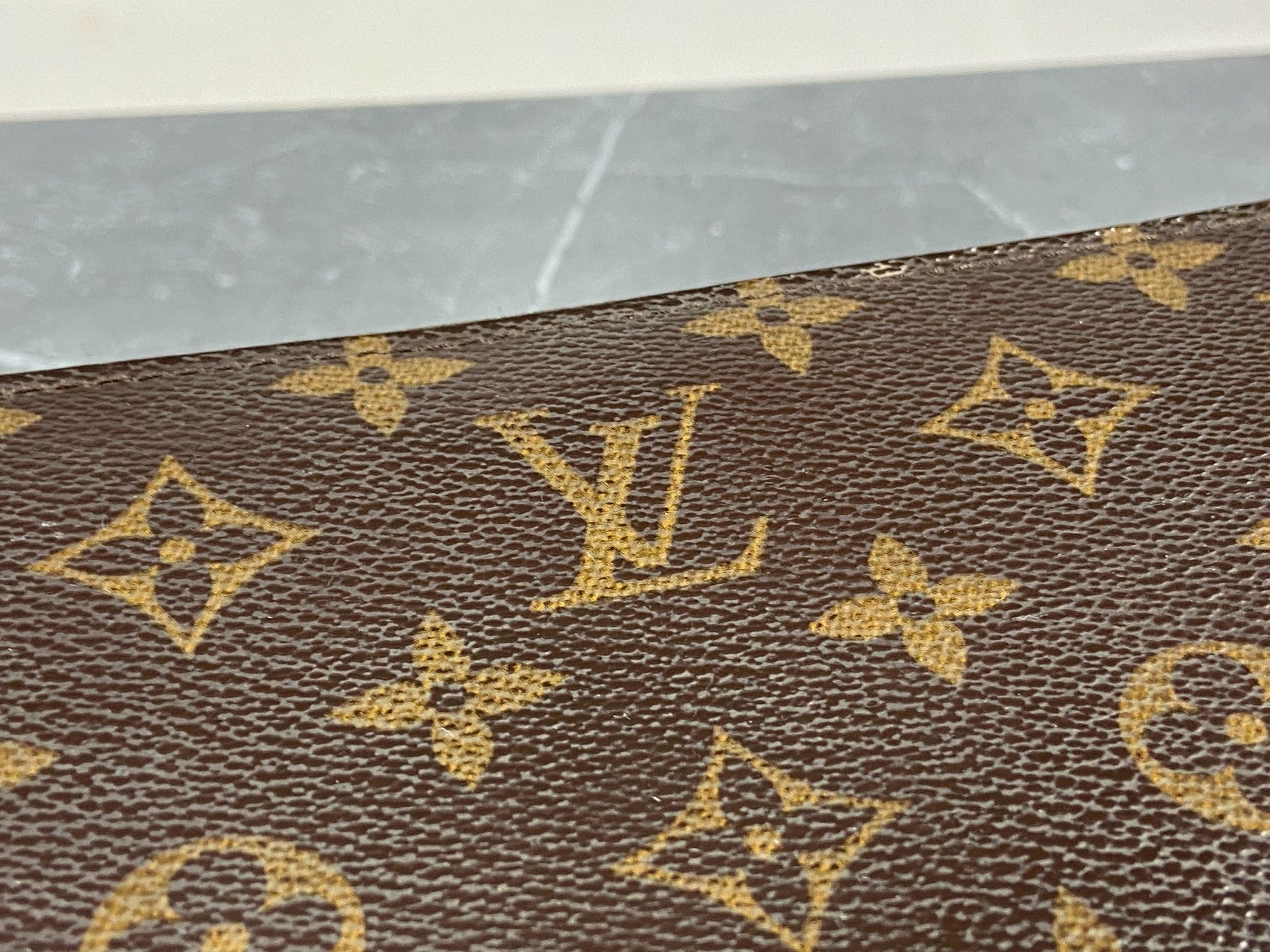 Louis Vuitton Zippy Wallet Monogram Canvas