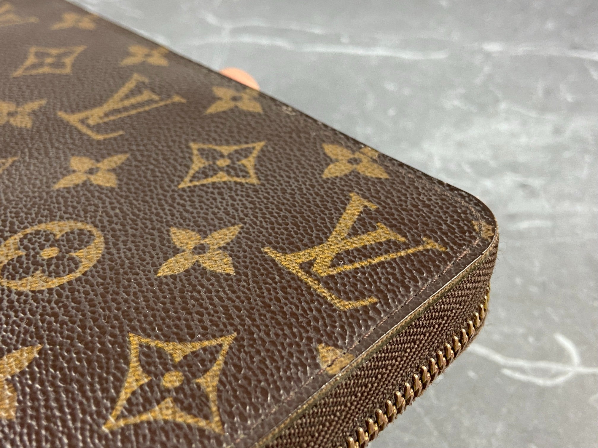 Louis Vuitton Zippy Wallet Monogram Canvas