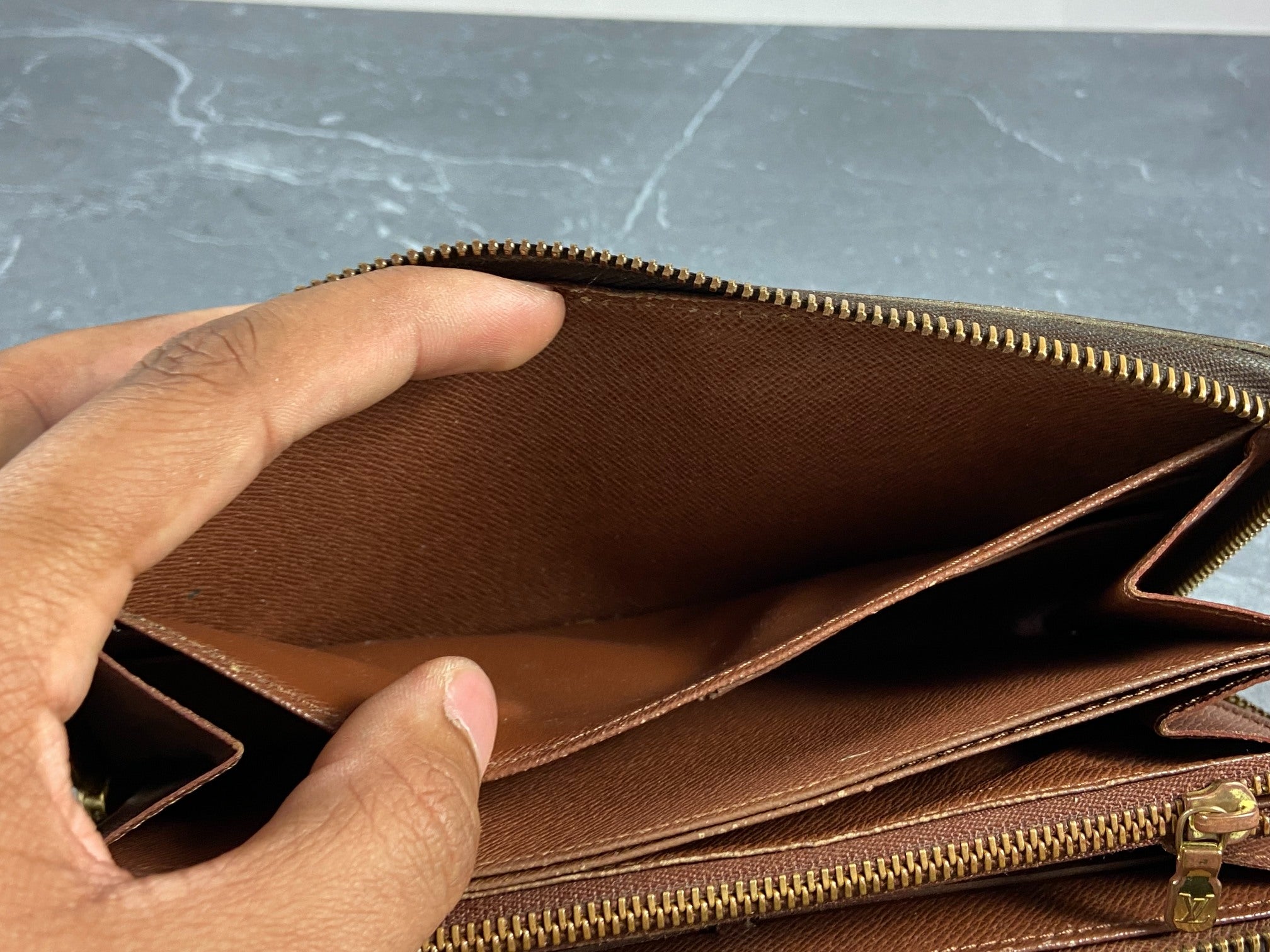 Louis Vuitton Zippy Wallet Monogram Canvas