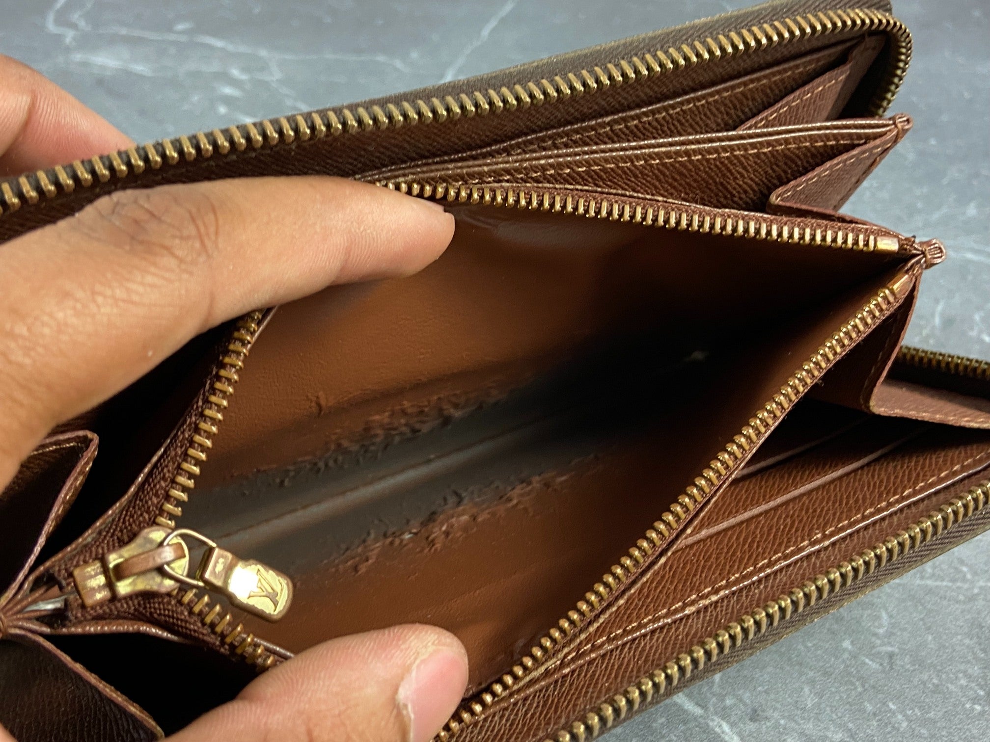 Louis Vuitton Zippy Wallet Monogram Canvas