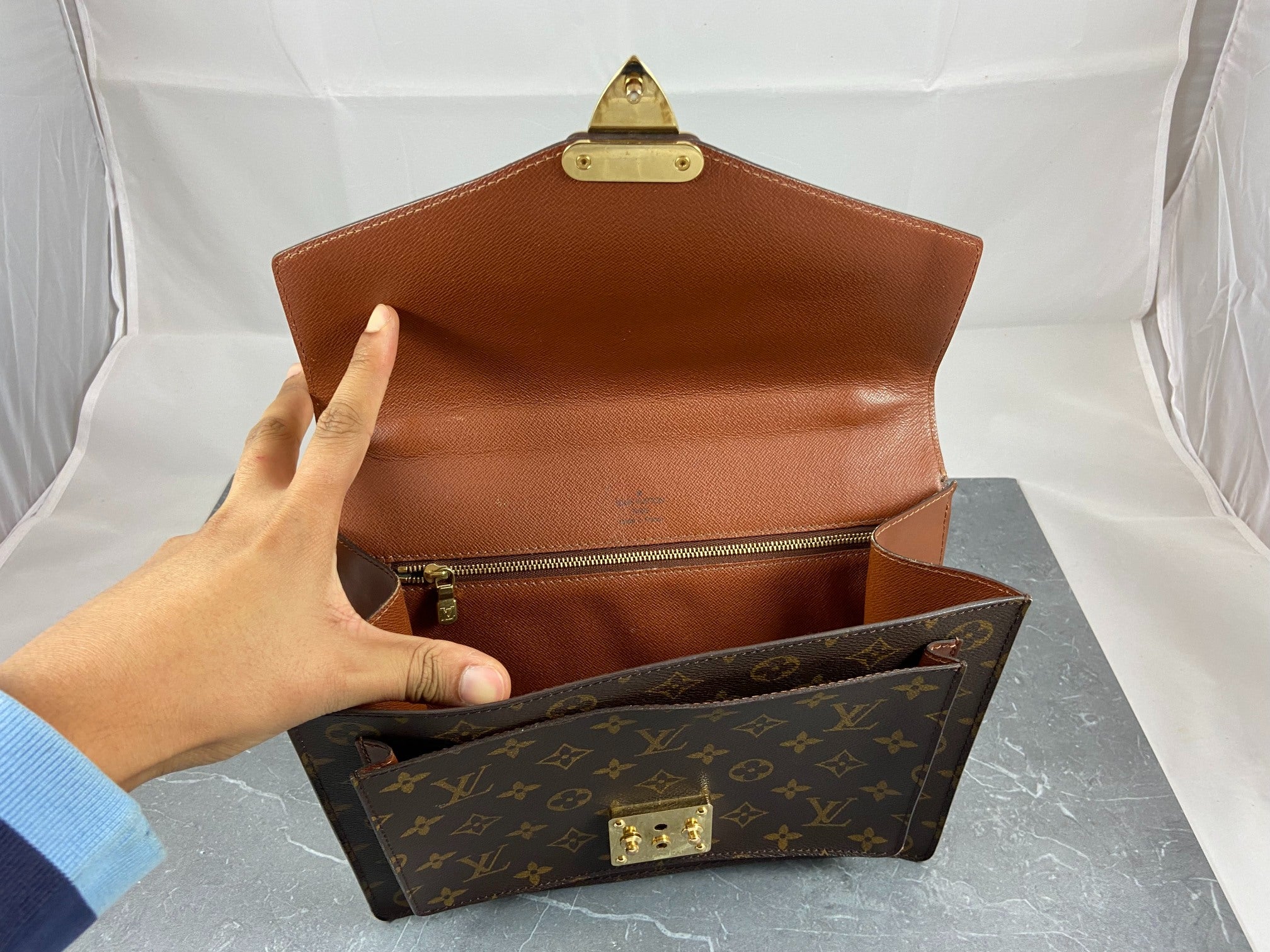 Louis Vuitton Monceau 28 Monogram Canvas