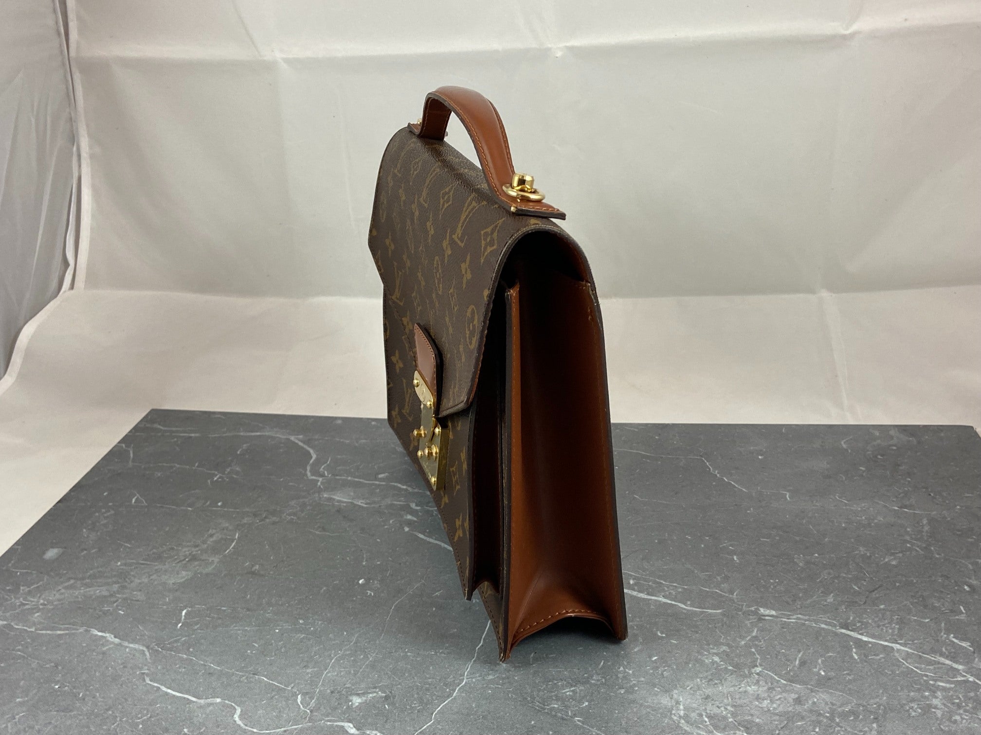 Louis Vuitton Monceau 28 Monogram Canvas