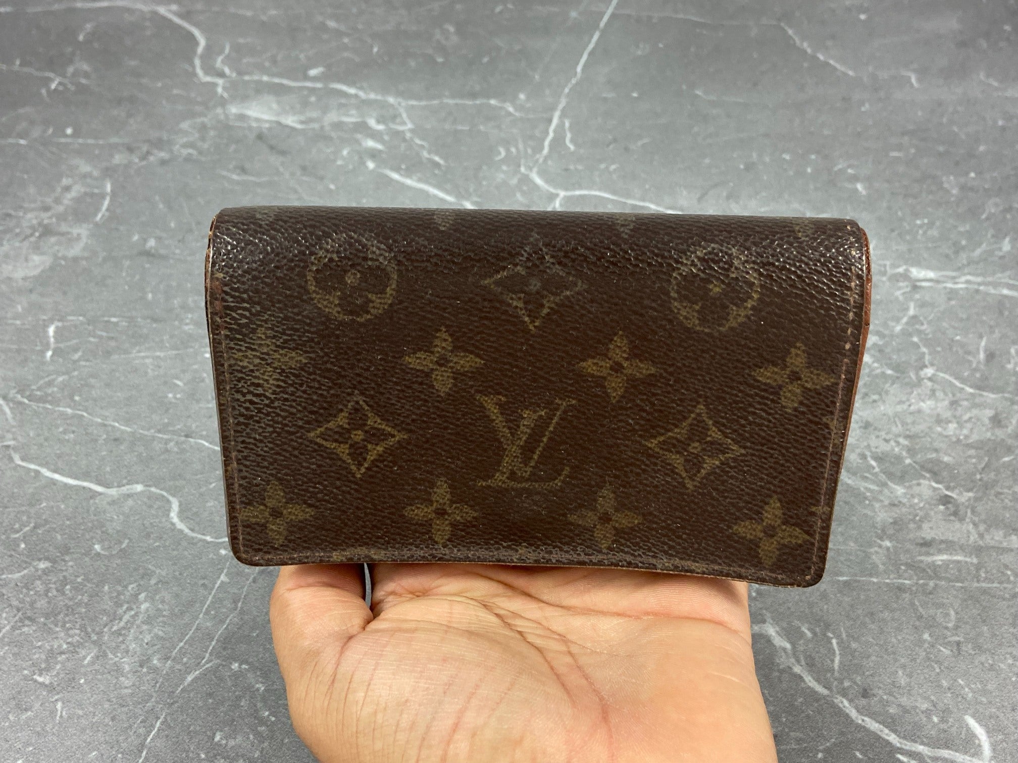 Louis Vuitton Porte-Monnaie Tresor Monogram Canvas