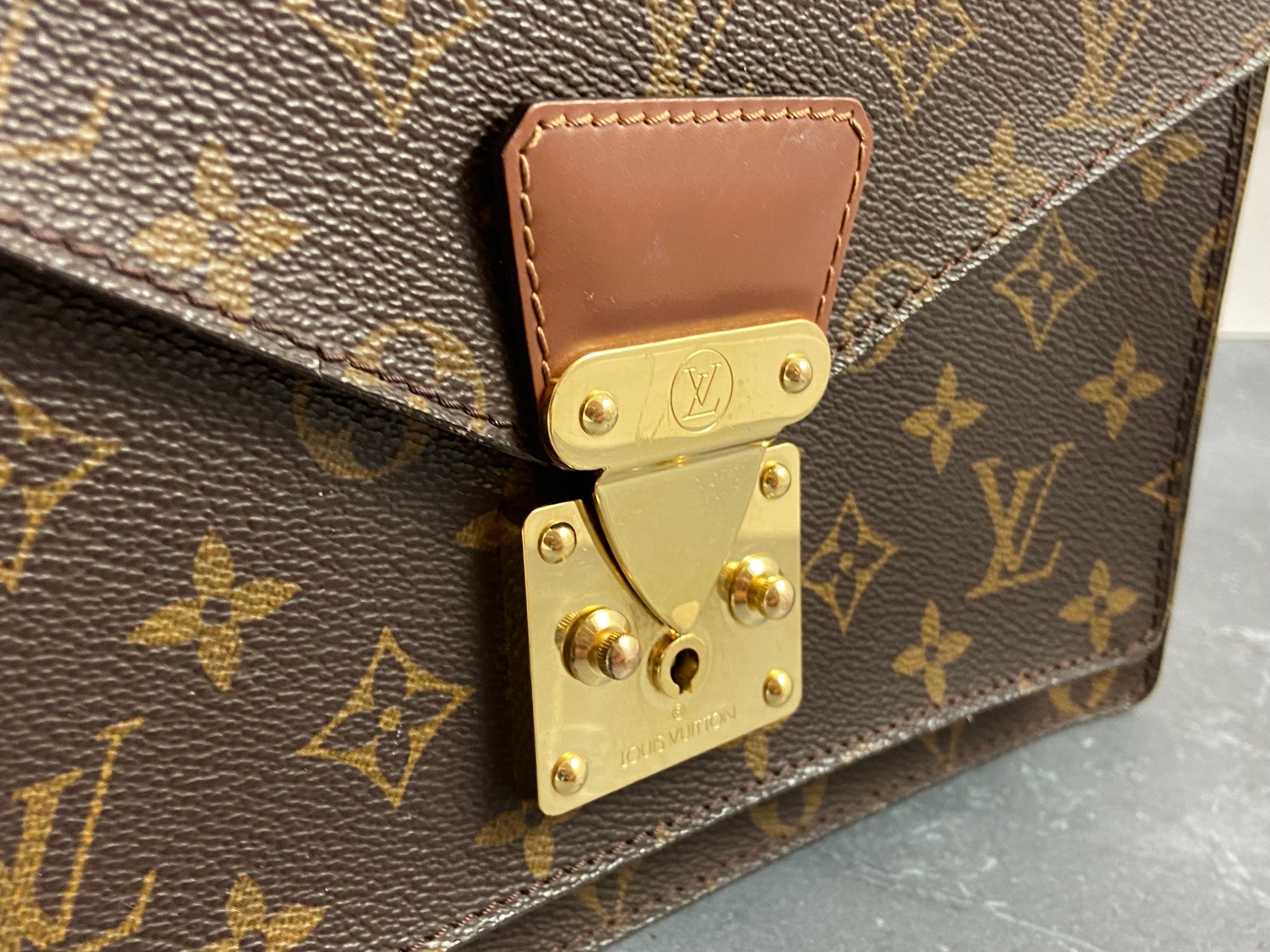 Louis Vuitton Monceau 28 Monogram Canvas