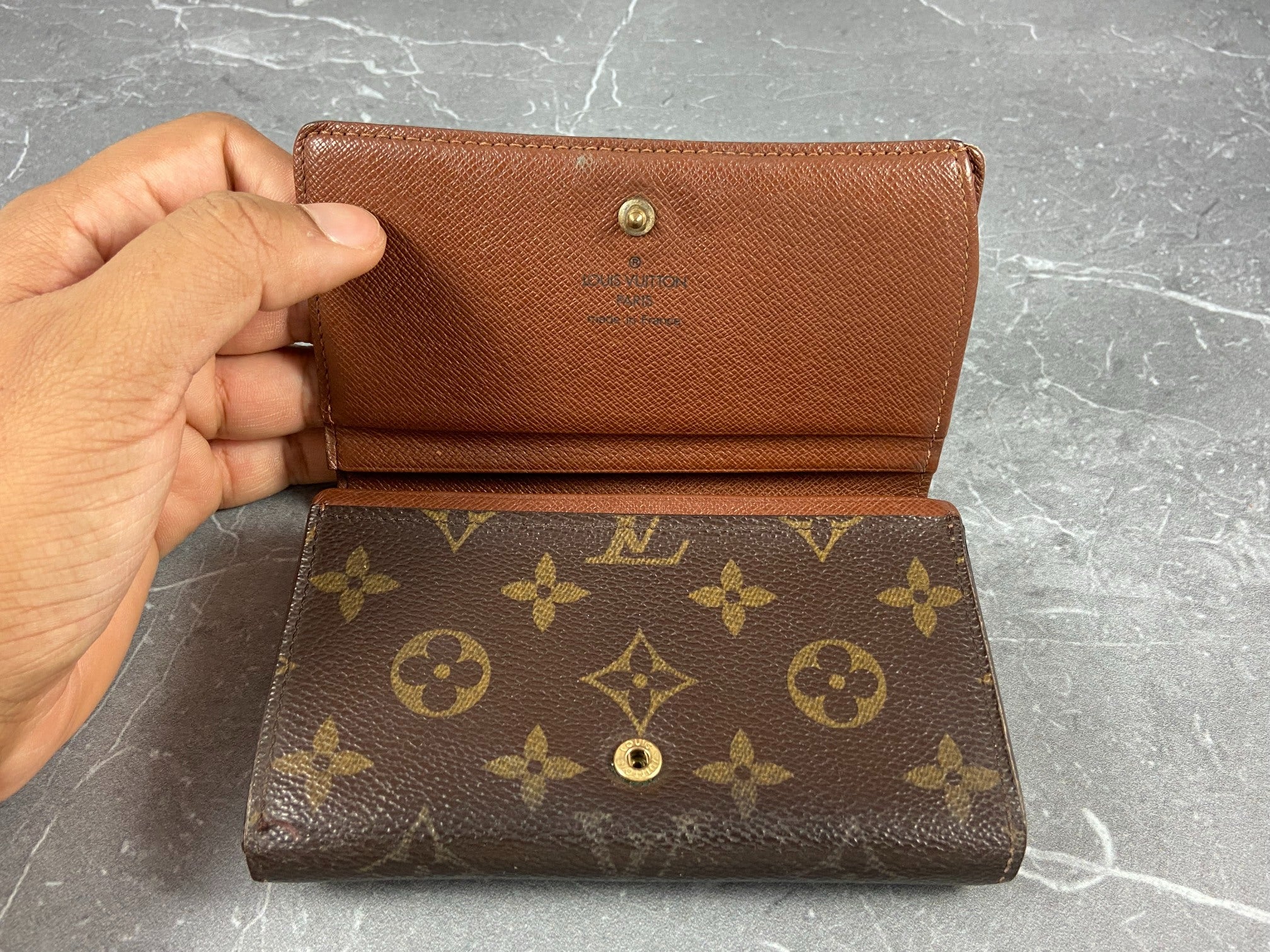 Louis Vuitton Porte-Monnaie Tresor Monogram Canvas