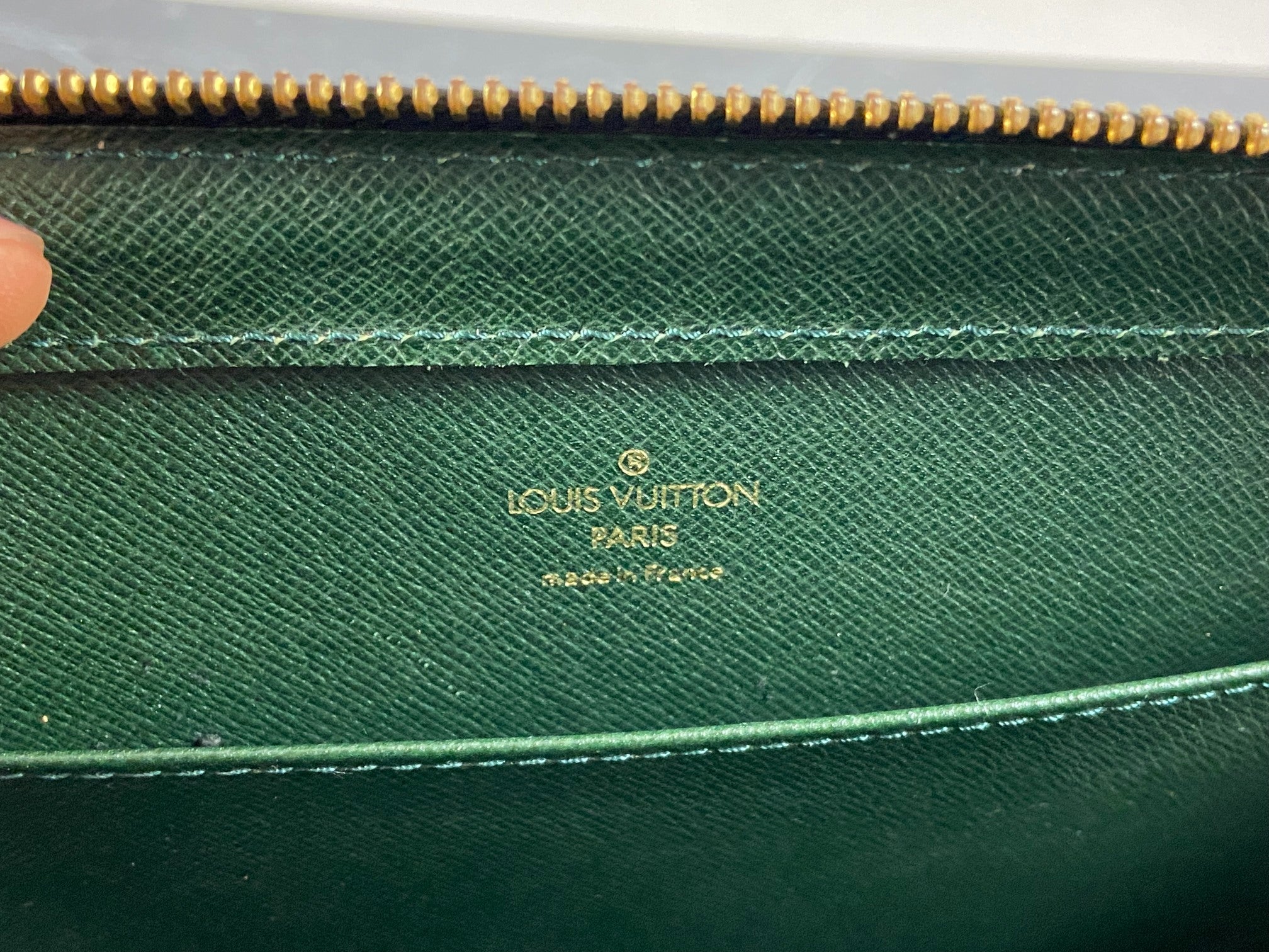 Louis Vuitton Baikal Clutch Epicea Green Taiga Leather