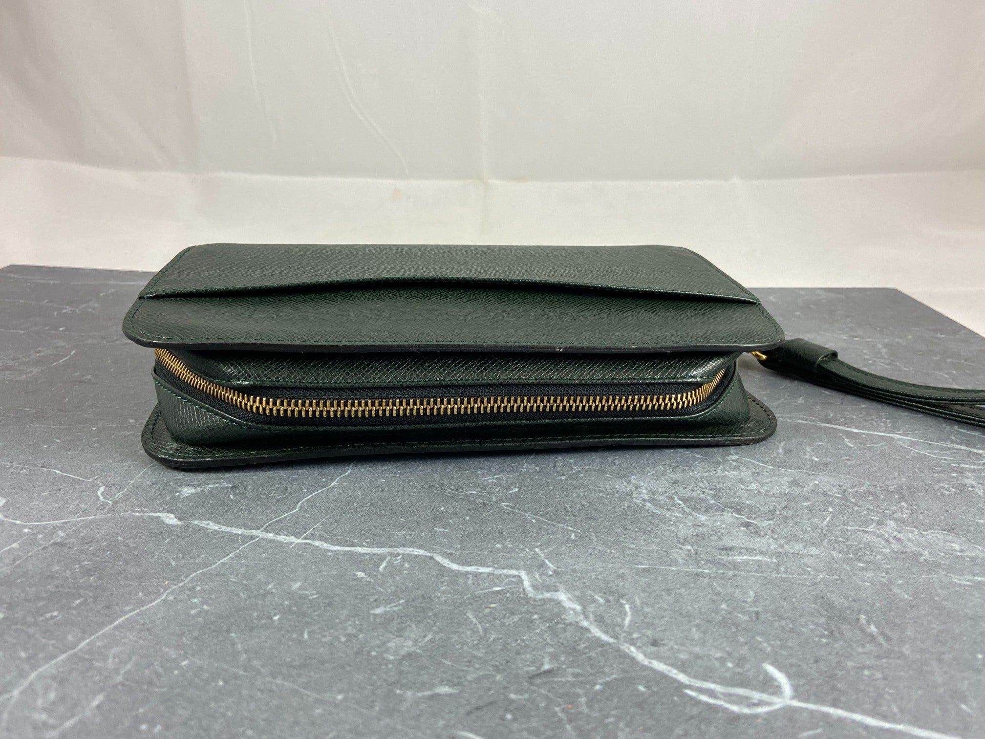 Louis Vuitton Baikal Clutch Epicea Green Taiga Leather