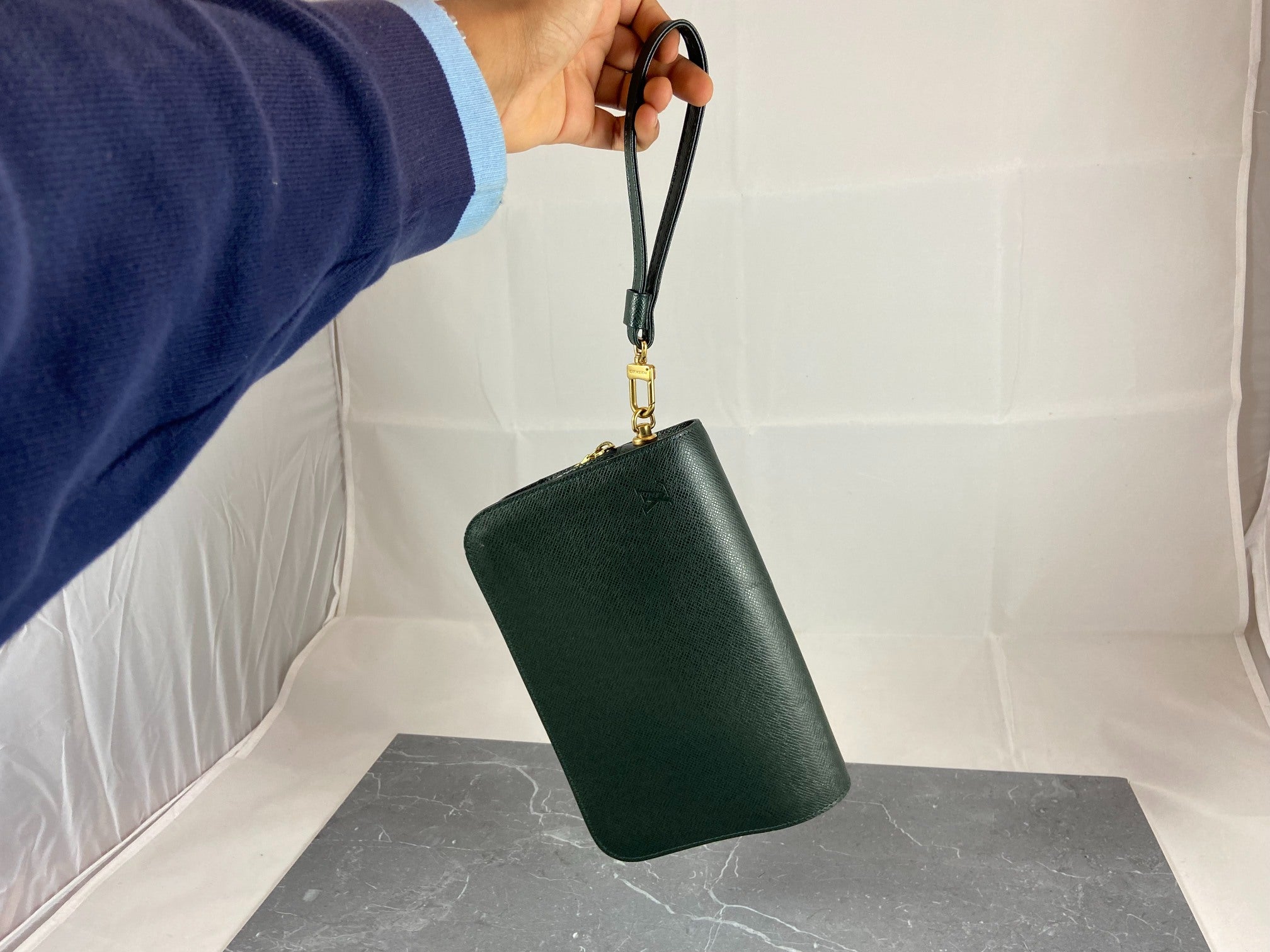 Louis Vuitton Baikal Clutch Epicea Green Taiga Leather