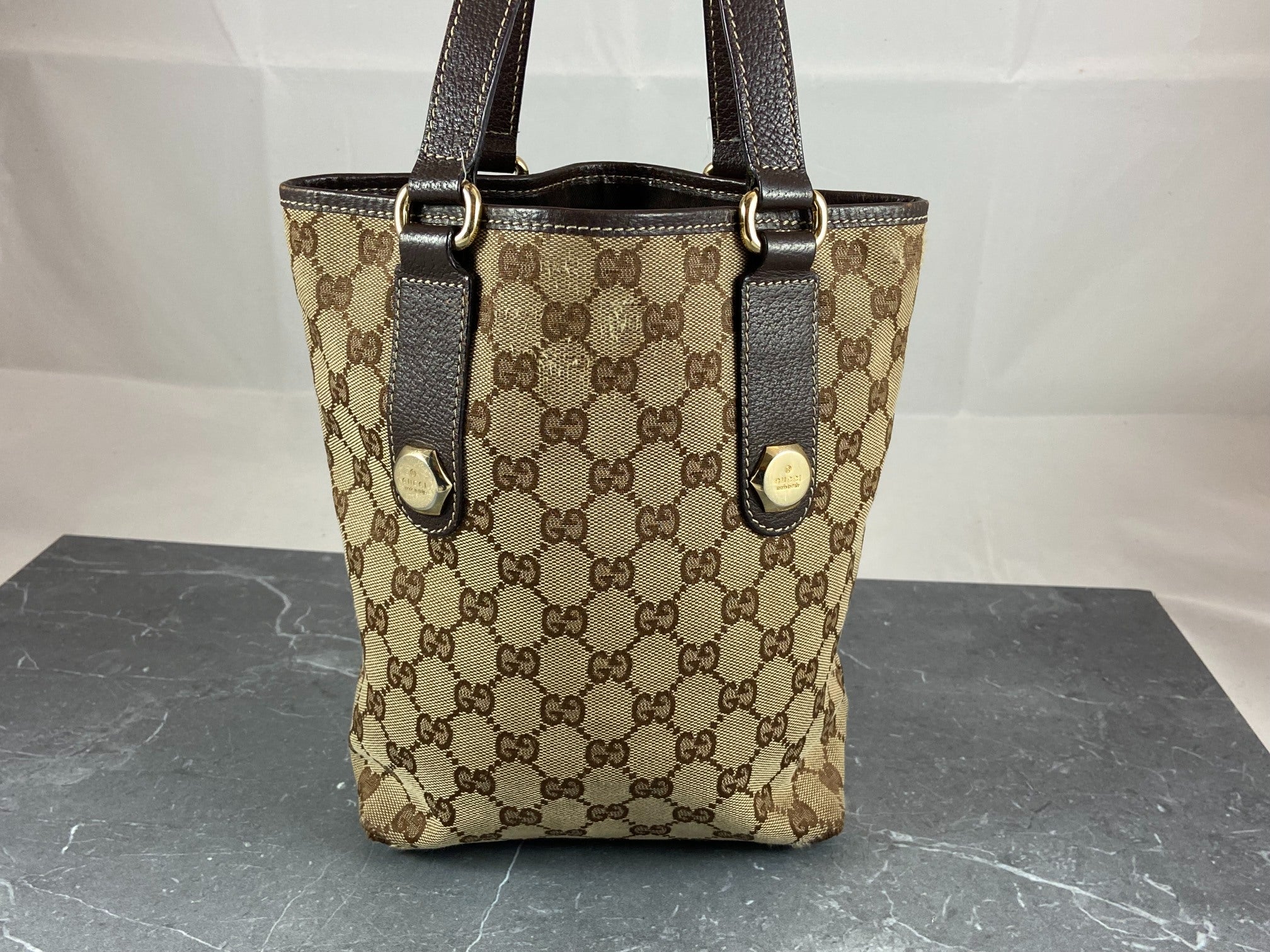 Gucci Charmy Hand / Shopper Bag Beige GG Monogram