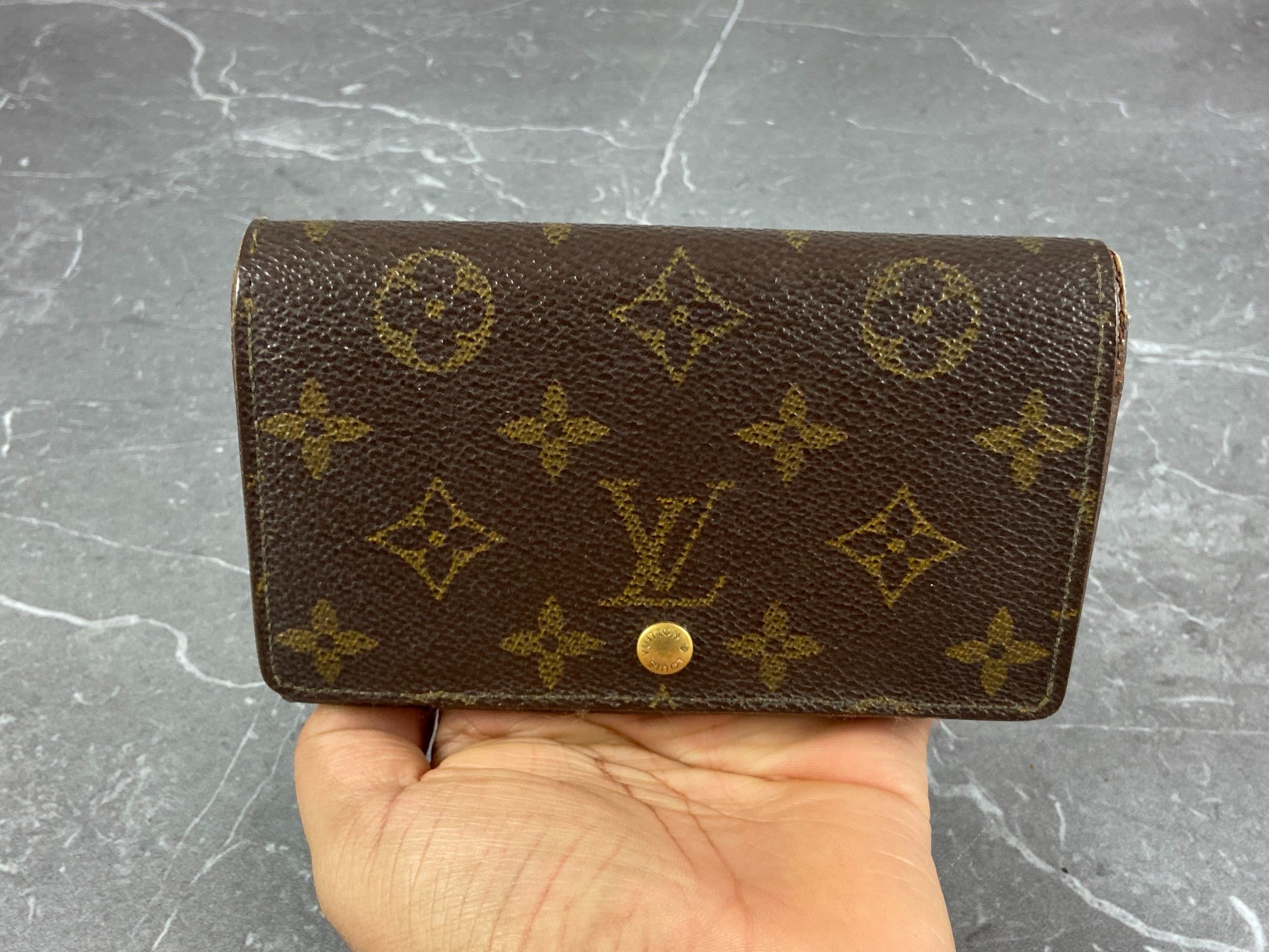 Louis Vuitton Porte-Monnaie Tresor Monogram Canvas