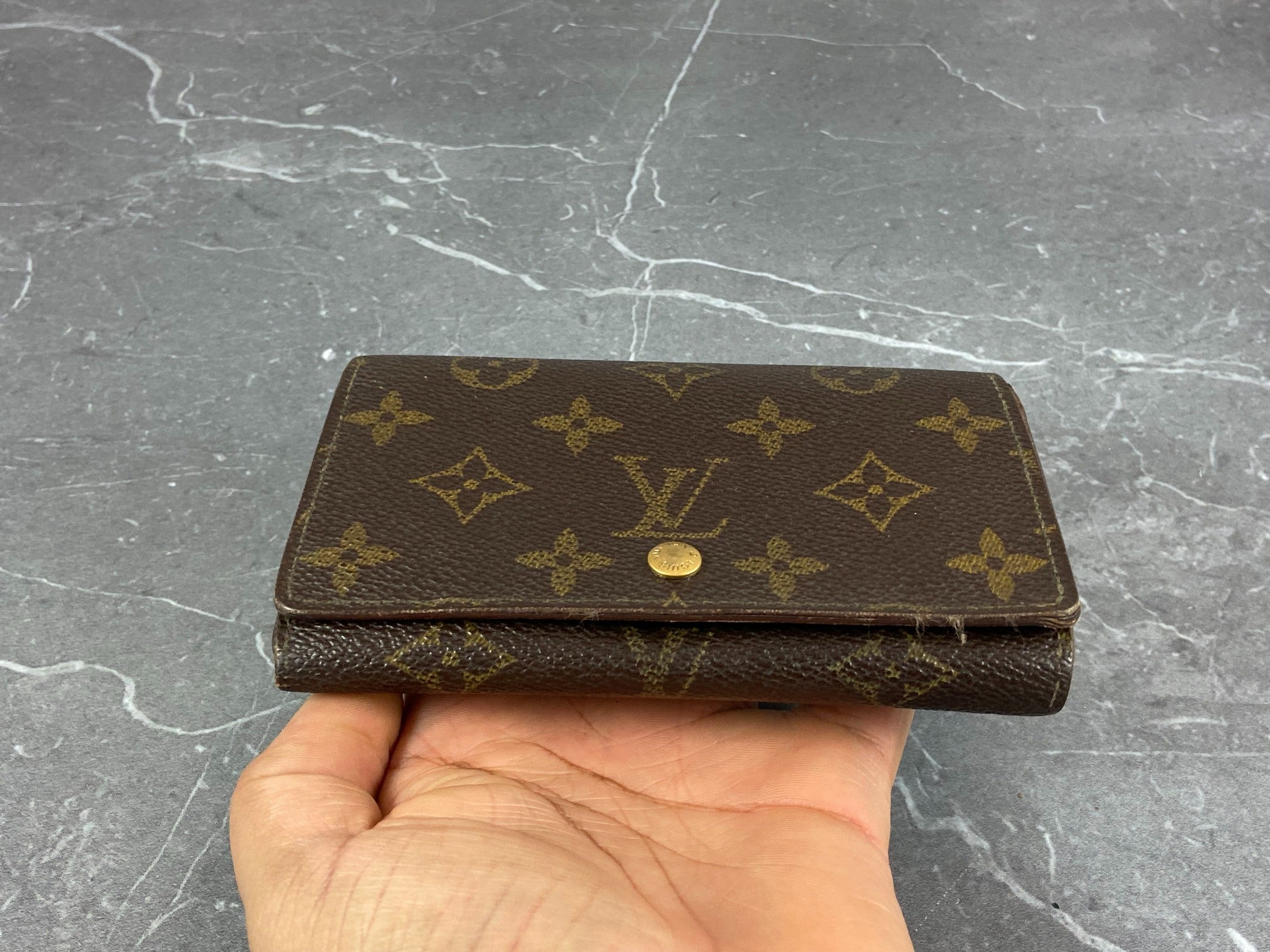 Louis Vuitton Porte-Monnaie Tresor Monogram Canvas