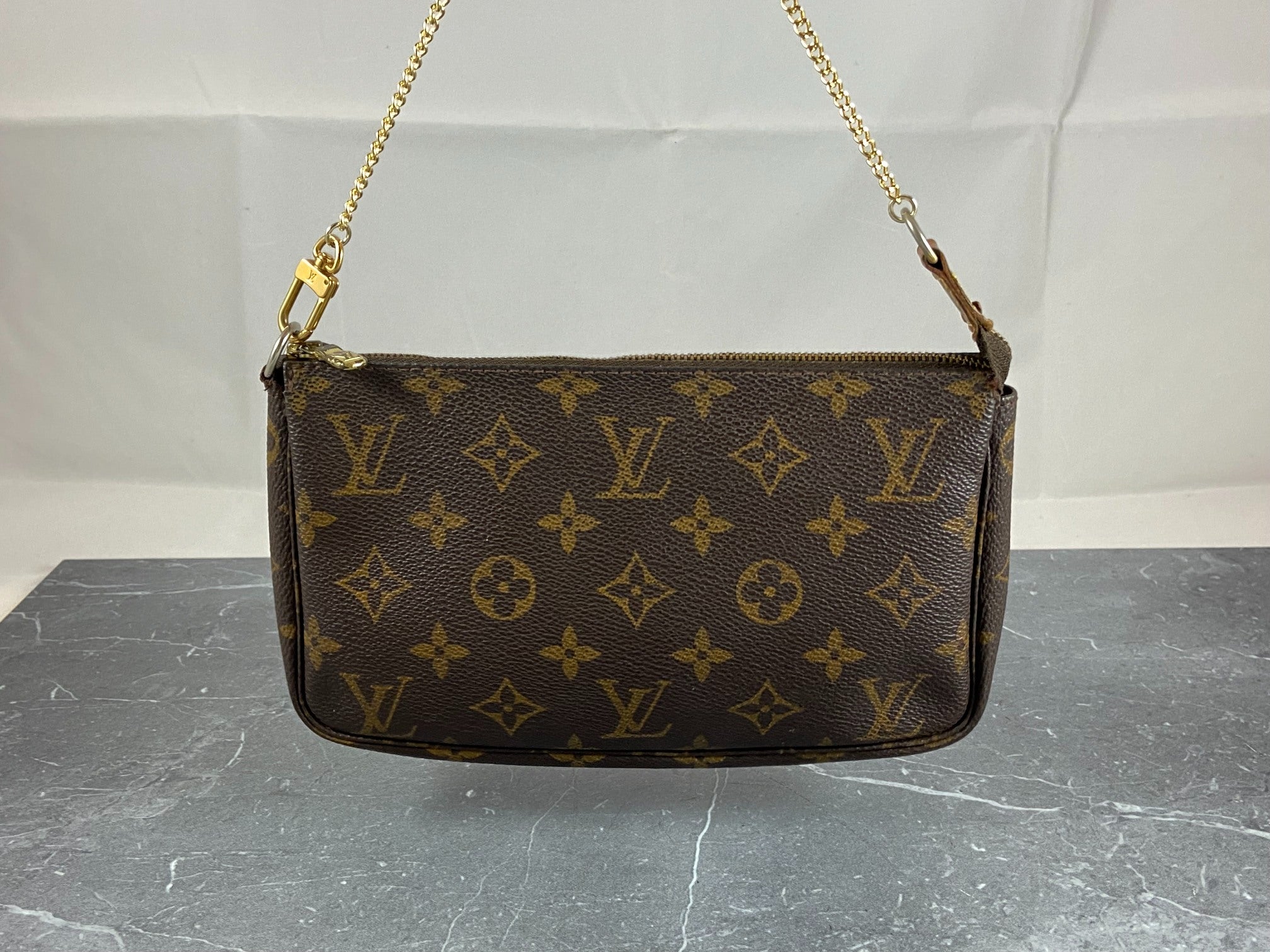 Louis Vuitton Pochette Accessoires Monogram Canvas