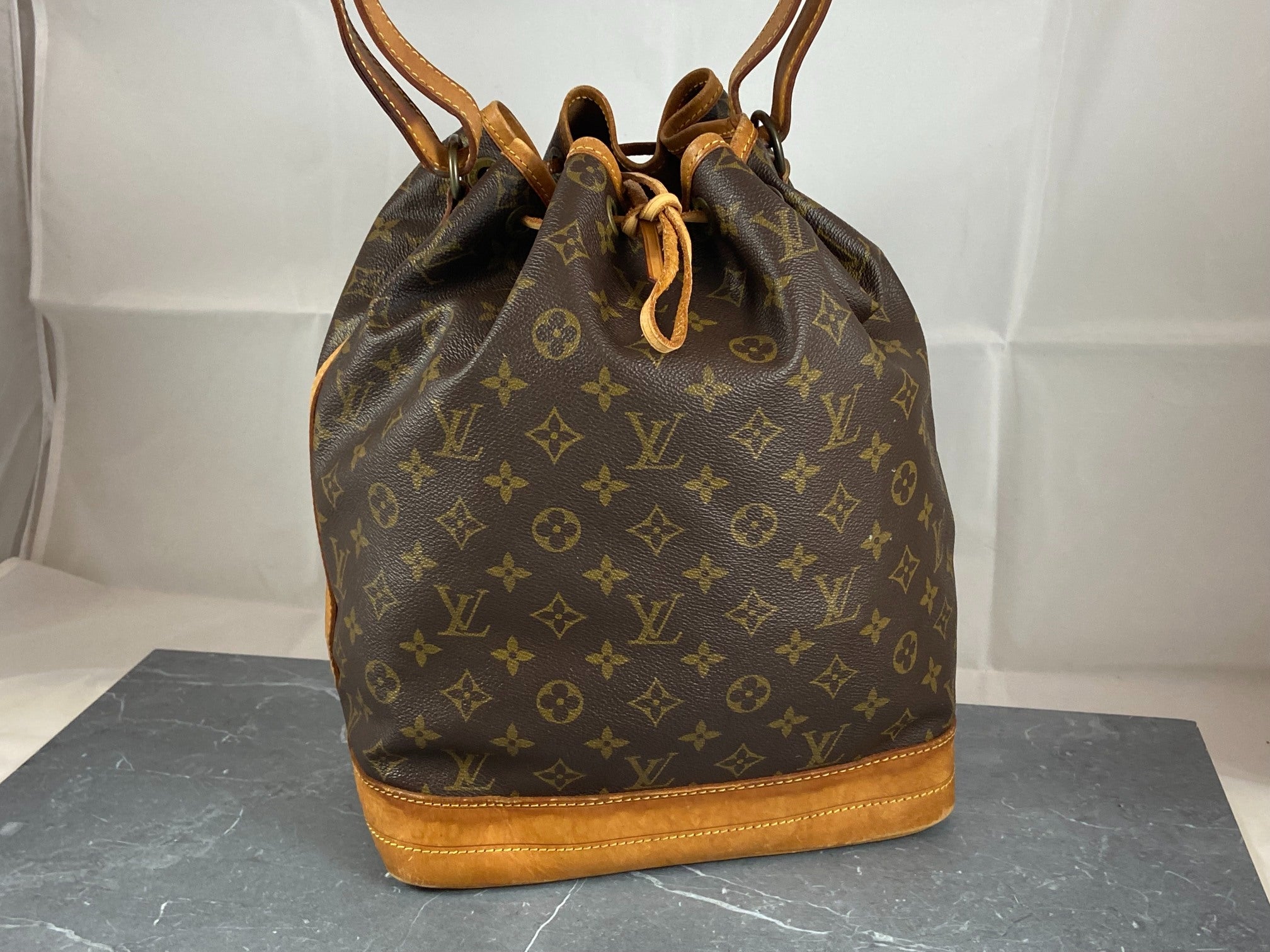 Louis Vuitton Sac Noé Grand Monogram Canvas
