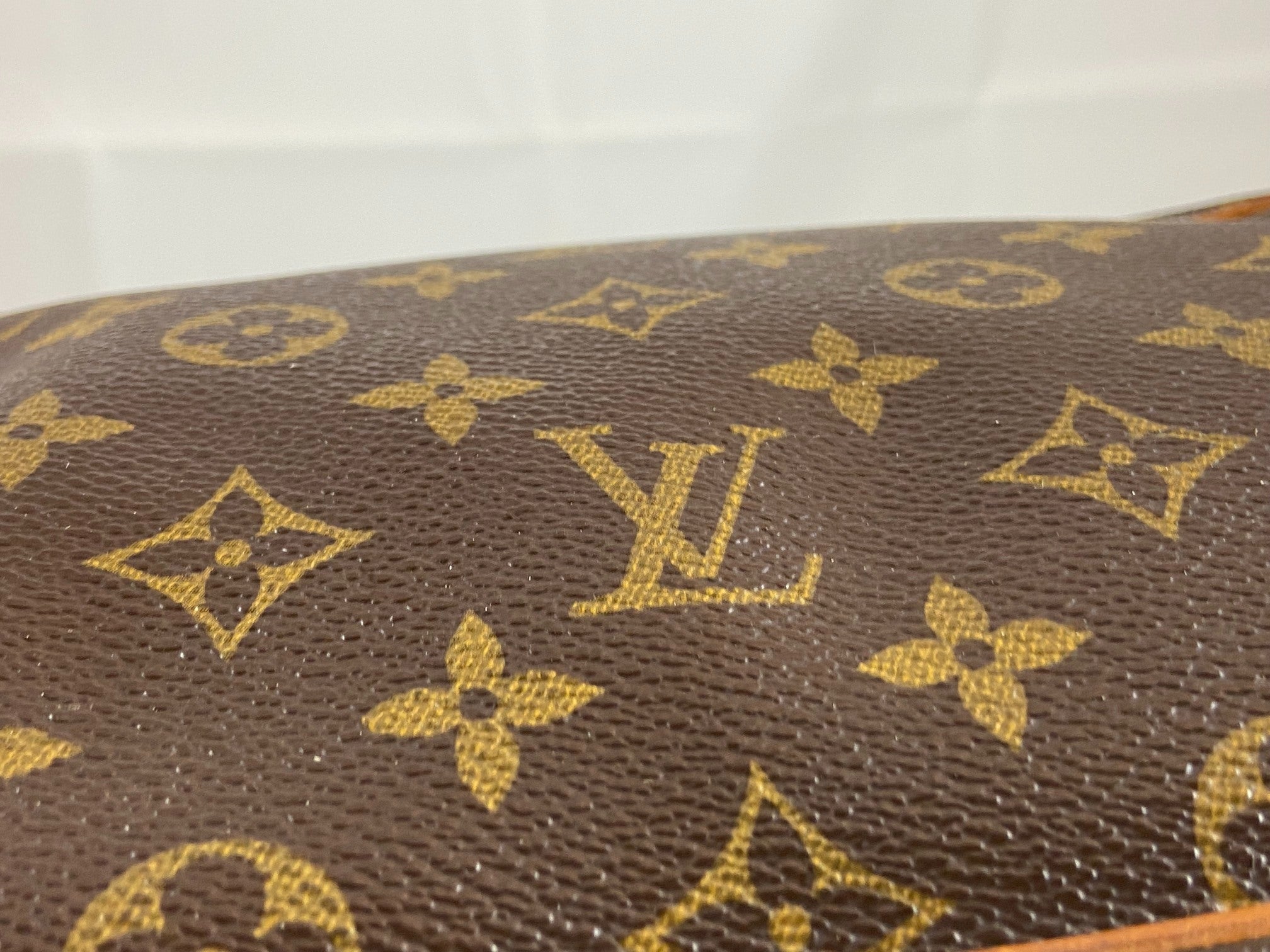Louis Vuitton Clutch Compiègne 28 Monogram Canvas
