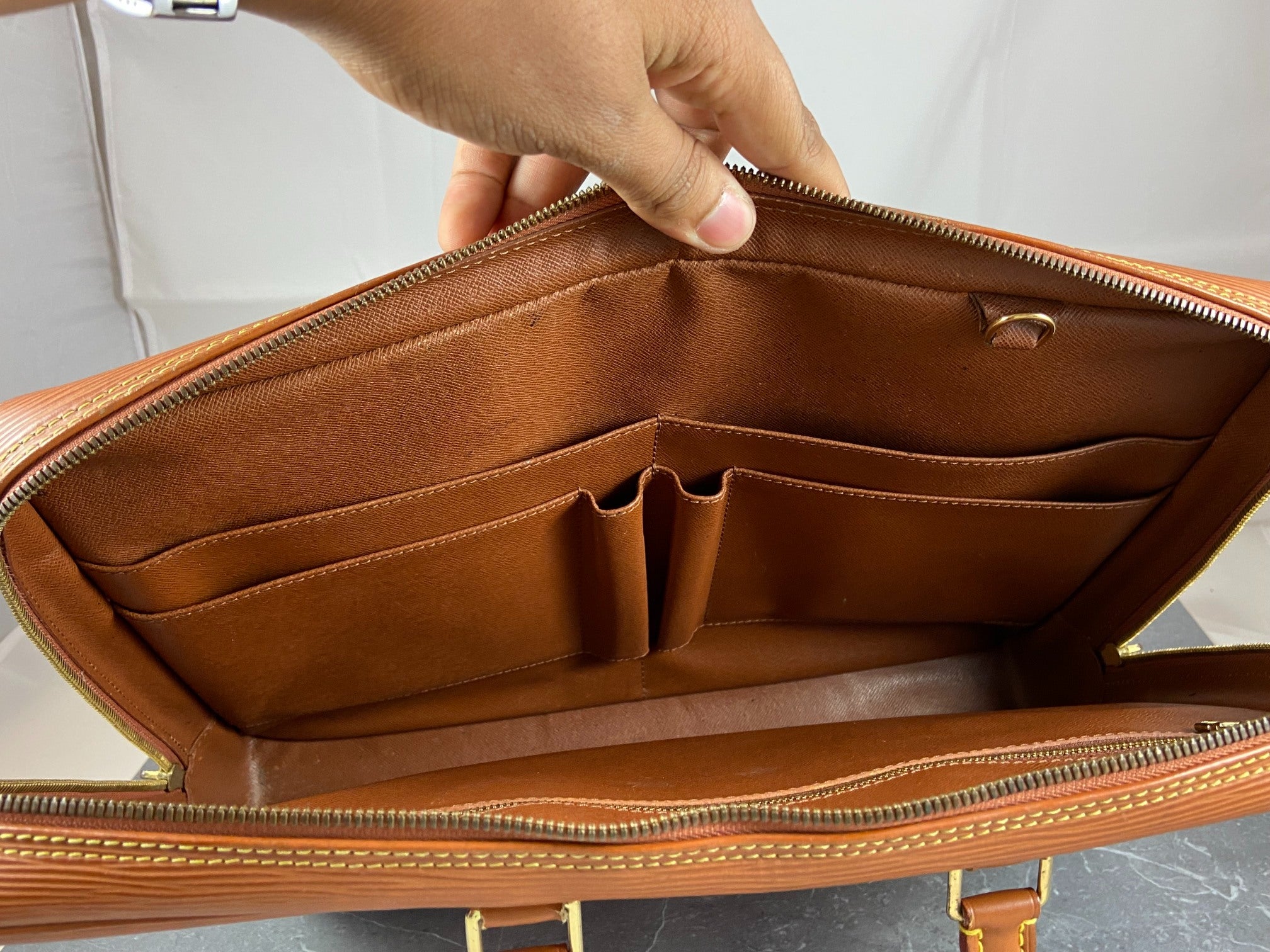 Louis Vuitton Porte Documents Voyage Brown Epi Leather