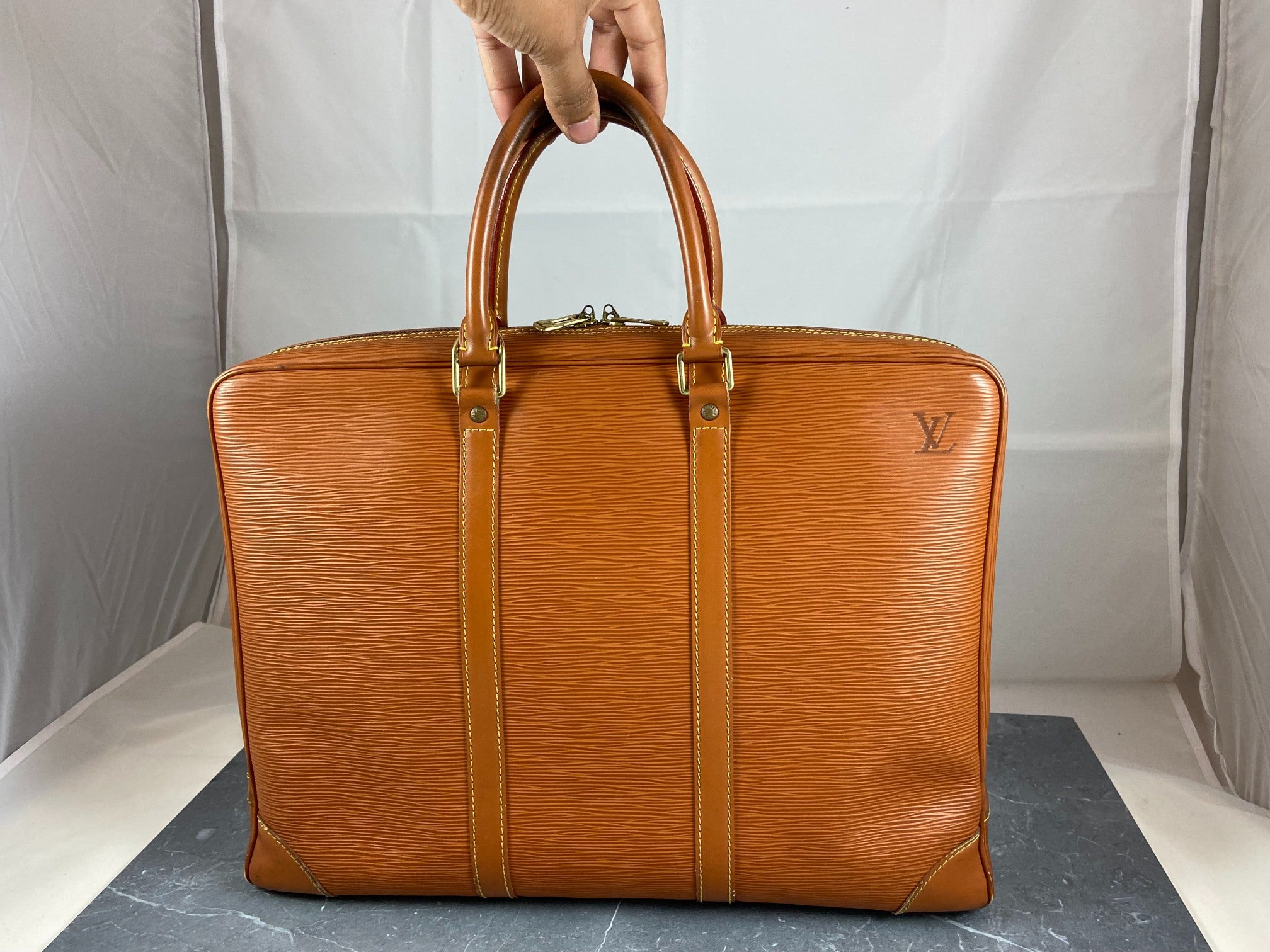 Louis Vuitton Porte Documents Voyage Brown Epi Leather
