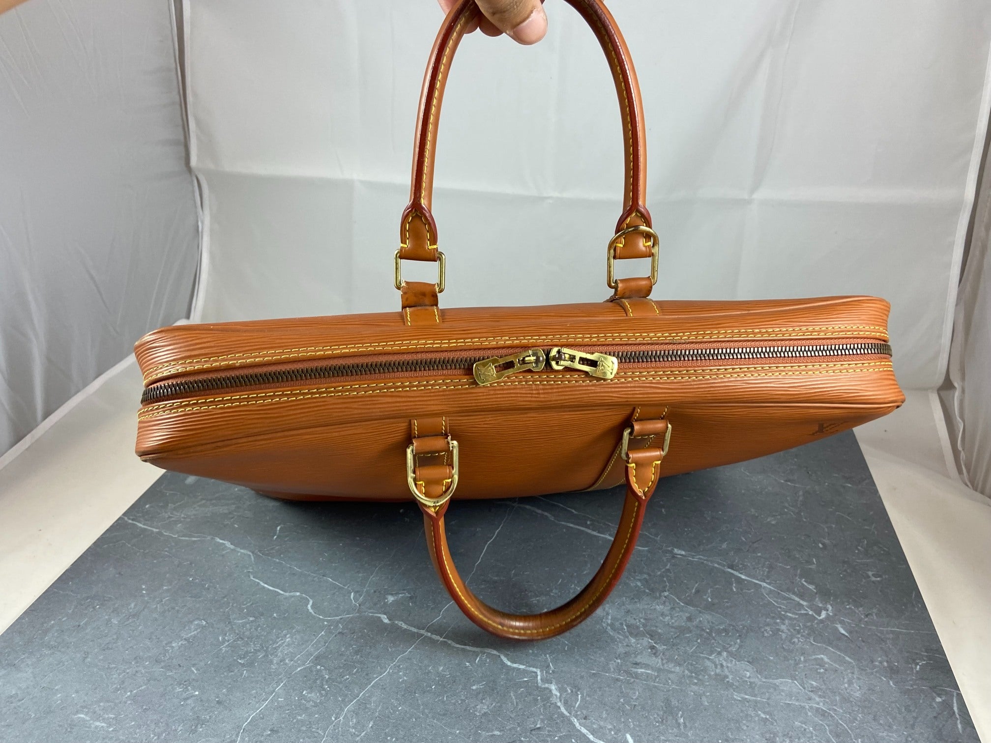 Louis Vuitton Porte Documents Voyage Brown Epi Leather