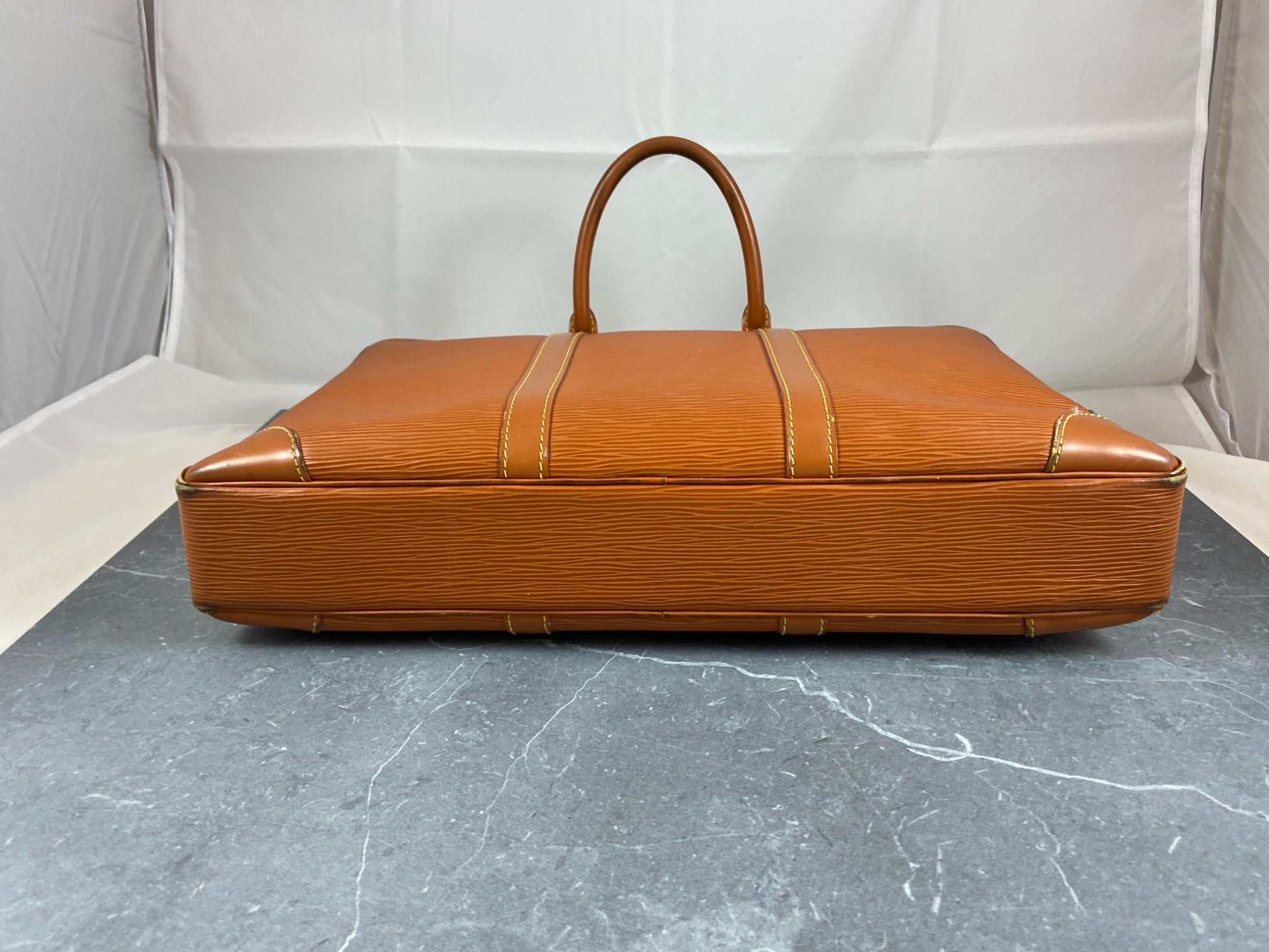 Louis Vuitton Porte Documents Voyage Brown Epi Leather