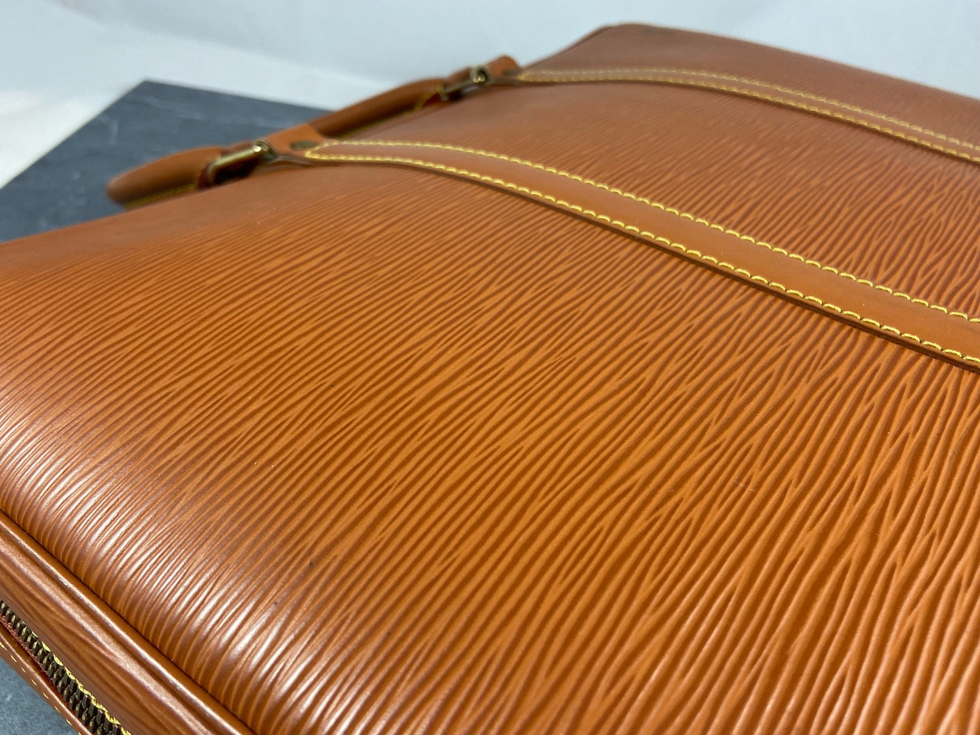 Louis Vuitton Porte Documents Voyage Brown Epi Leather