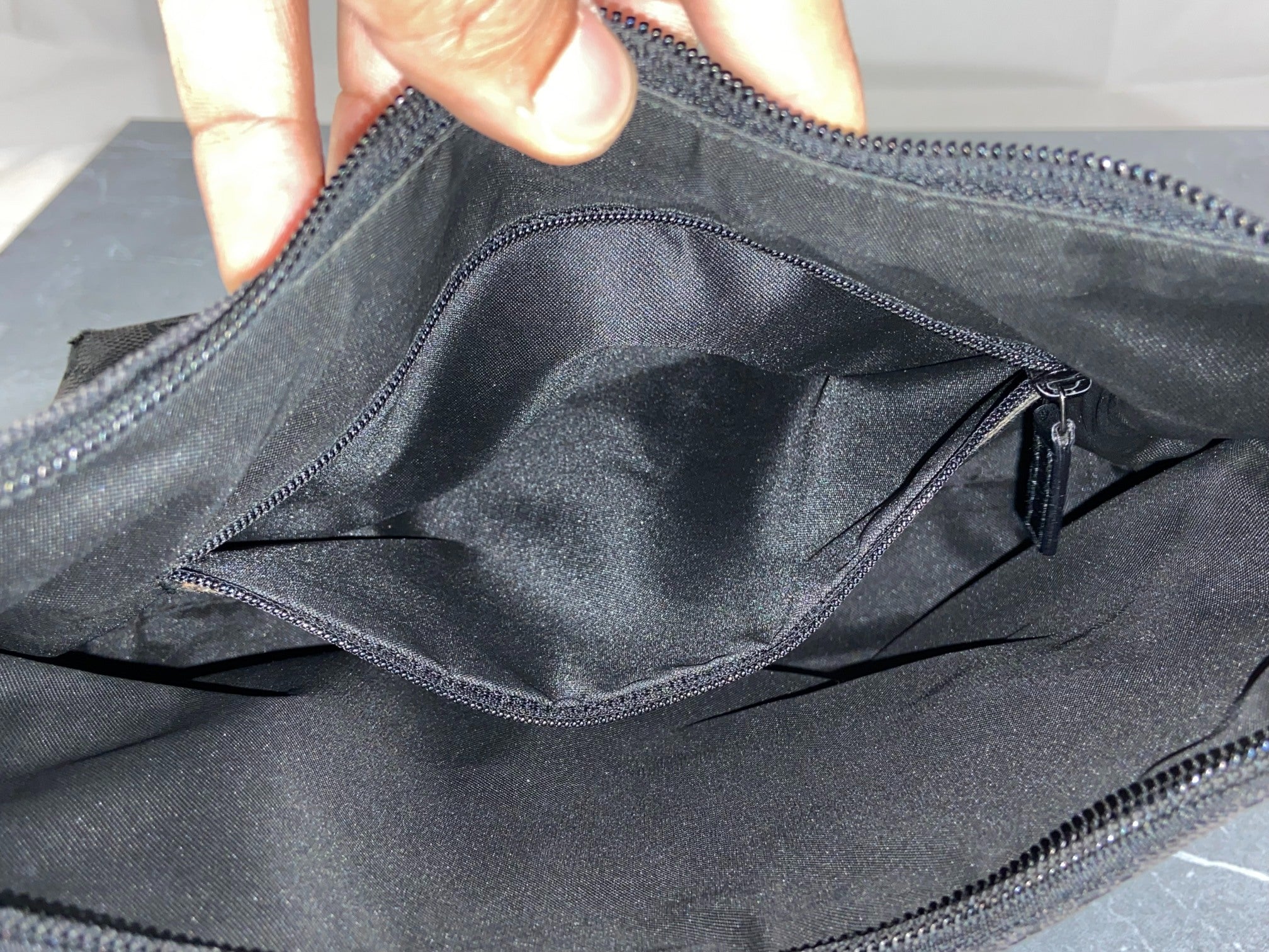 Gucci Hand / Hobo Bag Black GG Monogram